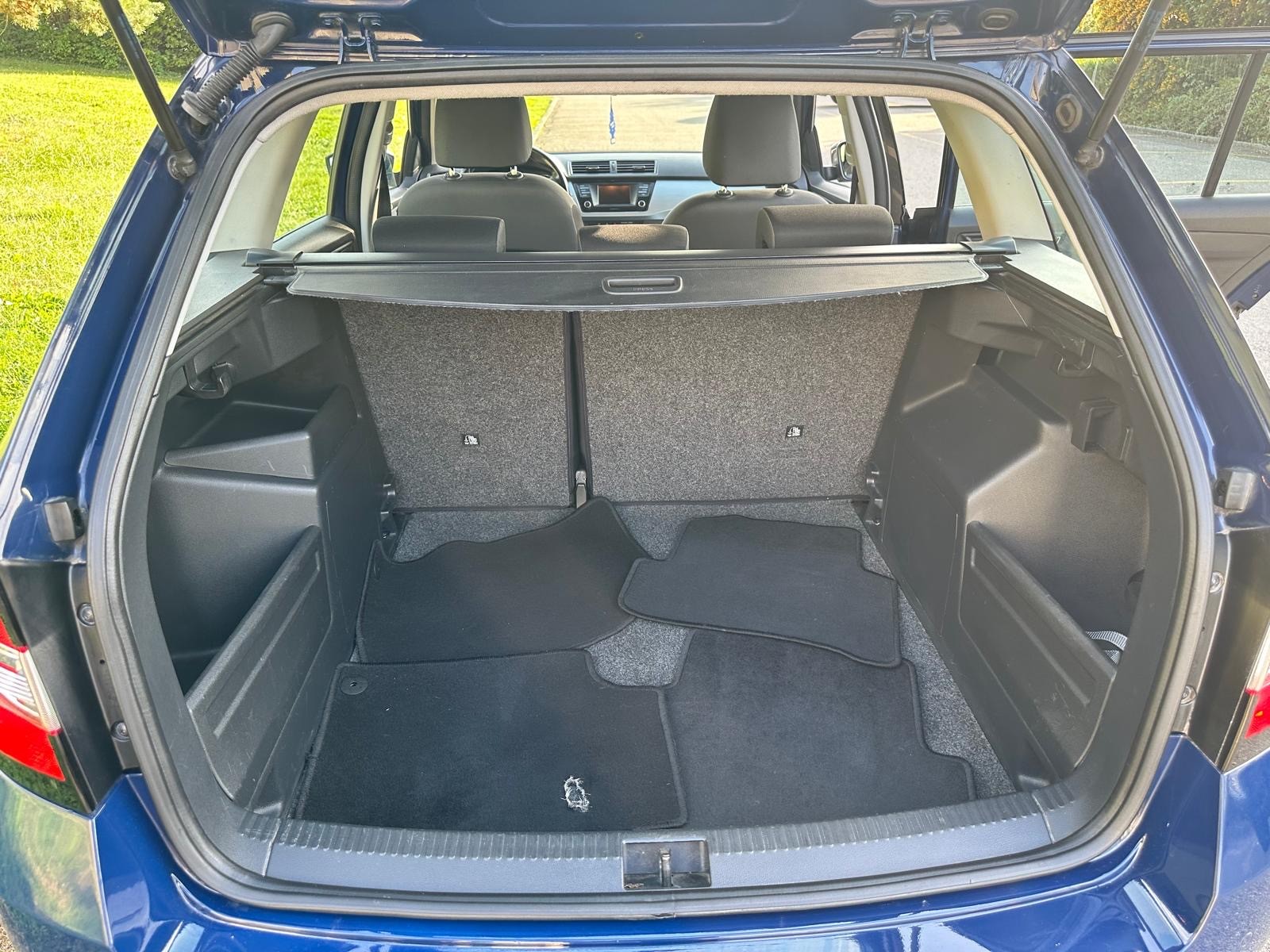 SKODA Fabia 1.2 TSI Ambition-image-13