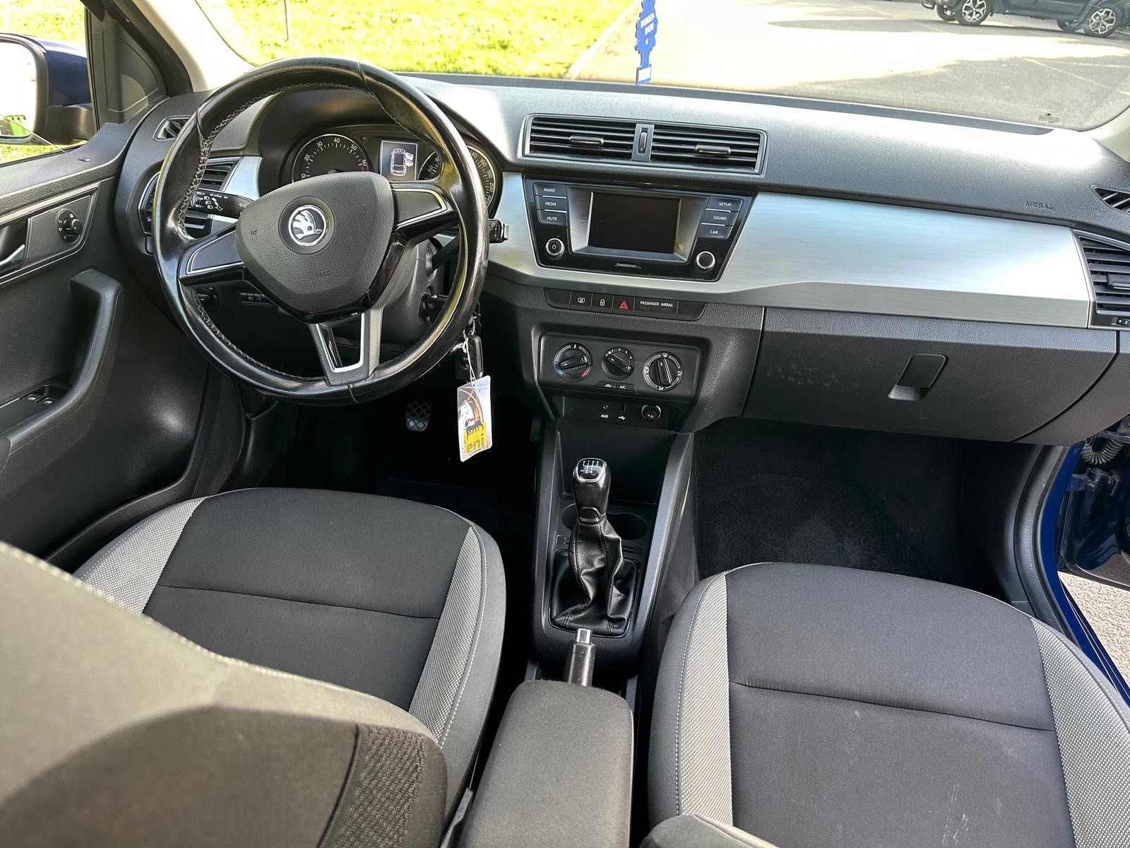 SKODA Fabia 1.2 TSI Ambition-image-12