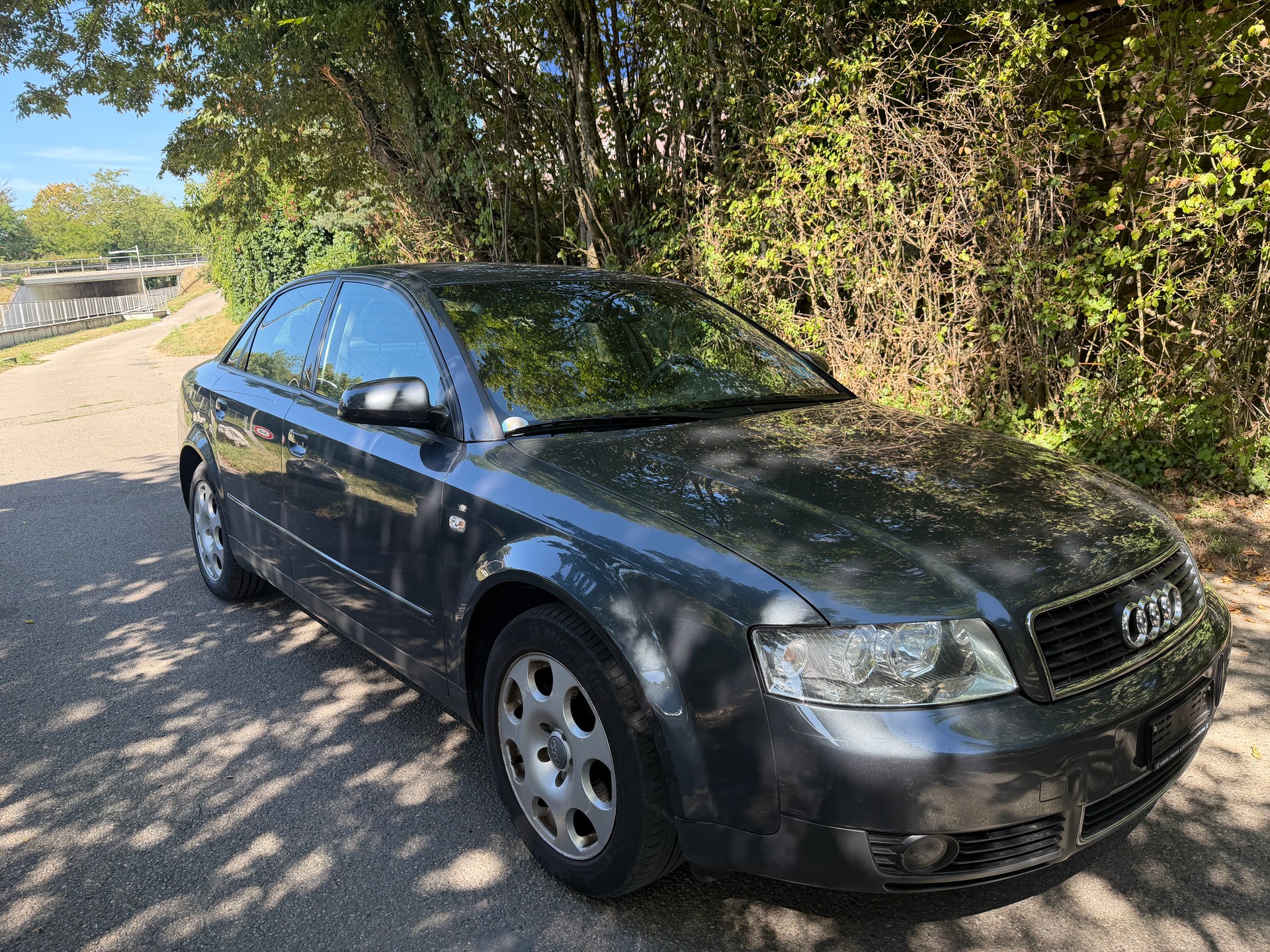 AUDI A4 2.0 FSI-image-2