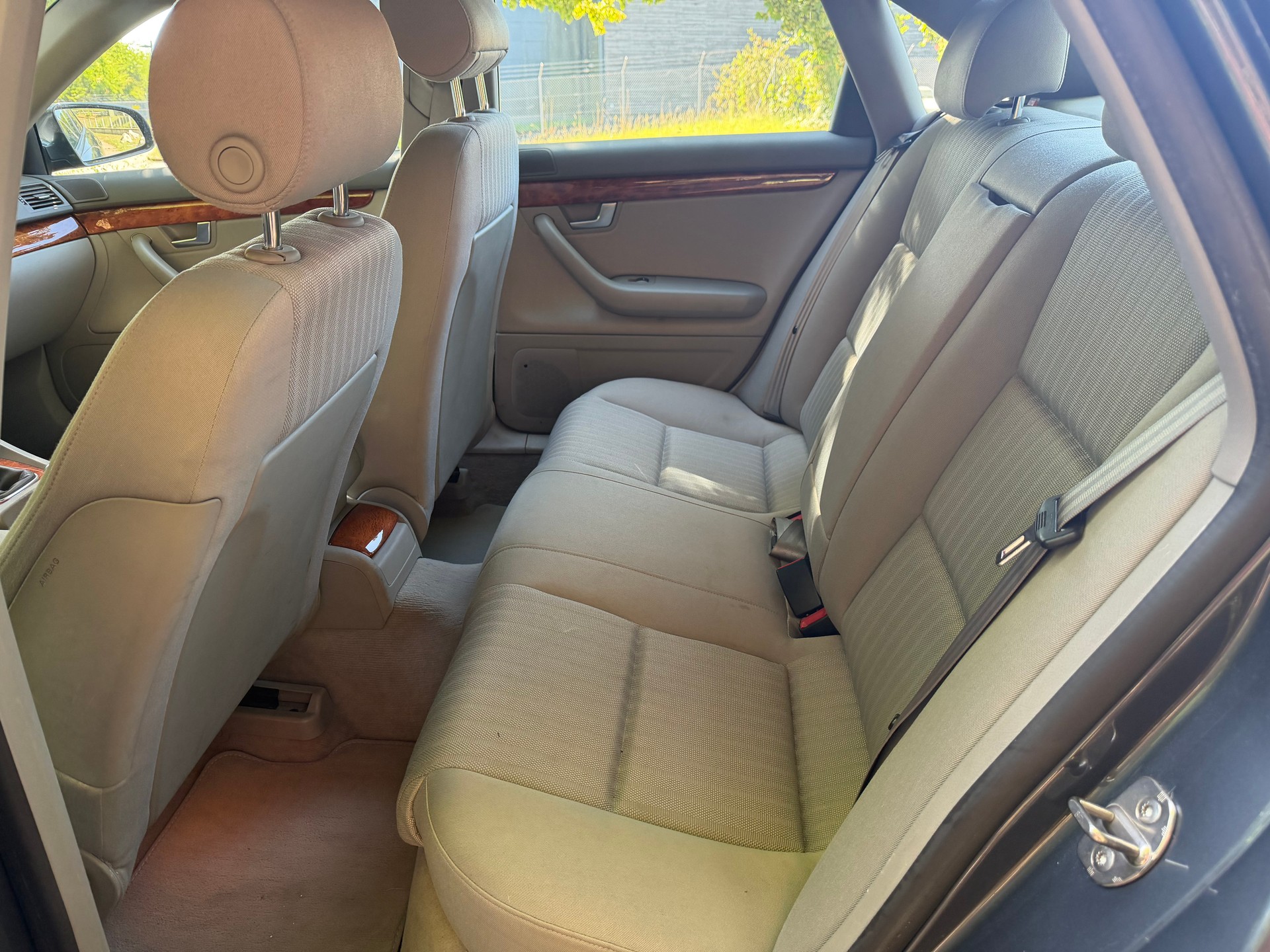 AUDI A4 2.0 FSI-image-7