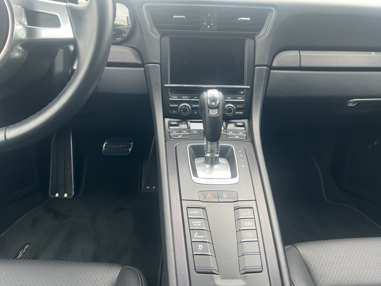 PORSCHE 911 Carrera 4 GTS PDK-image-11
