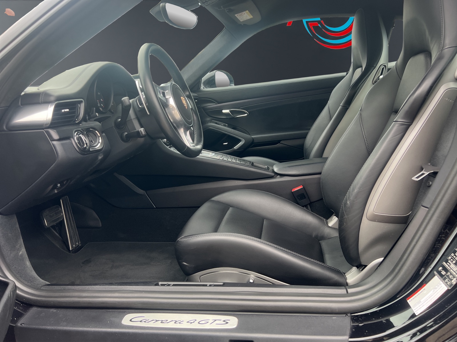 PORSCHE 911 Carrera 4 GTS PDK-image-8