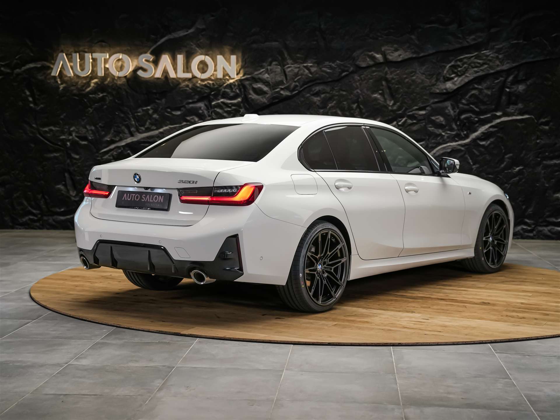 BMW 320i Steptronic M Sport Pro *20" Felgen*Akustik*Ambientebeleuchtung*-image-4