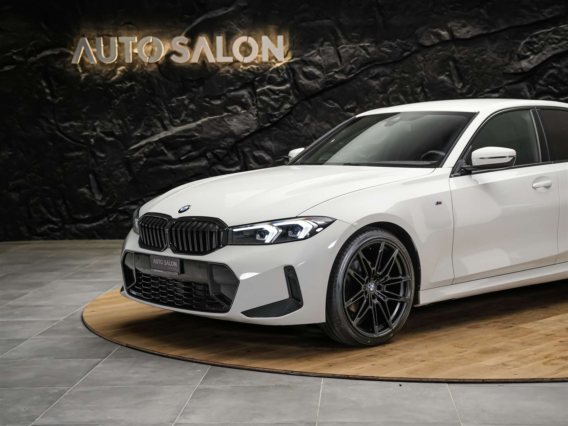 BMW 320i Steptronic M Sport Pro *20" Felgen*Akustik*Ambientebeleuchtung*-image-14