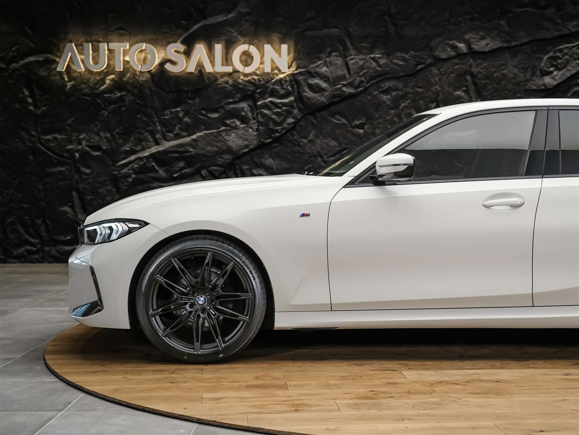 BMW 320i Steptronic M Sport Pro *20" Felgen*Akustik*Ambientebeleuchtung*-image-15