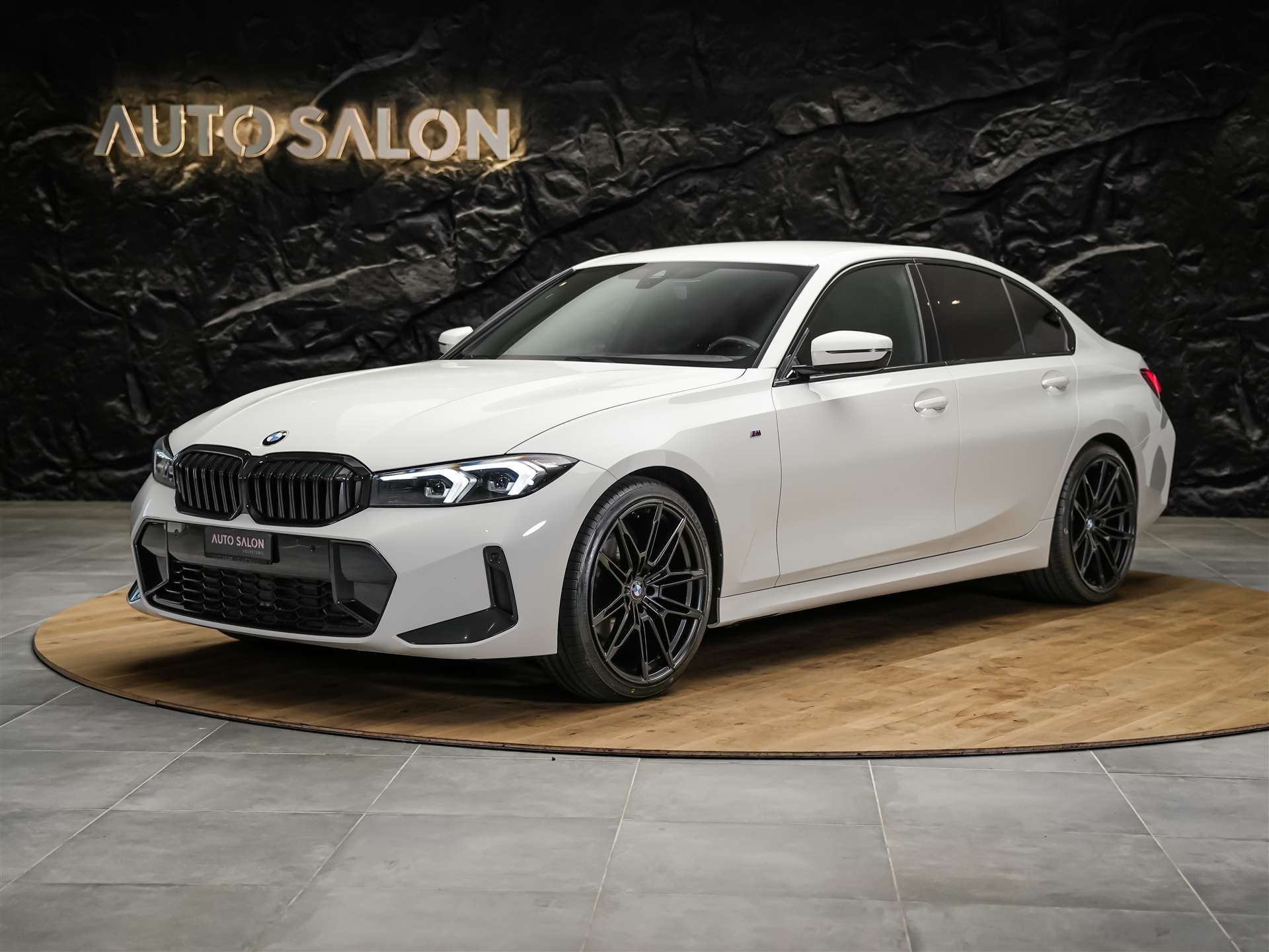 BMW 320i Steptronic M Sport Pro *20" Felgen*Akustik*Ambientebeleuchtung*-image-0