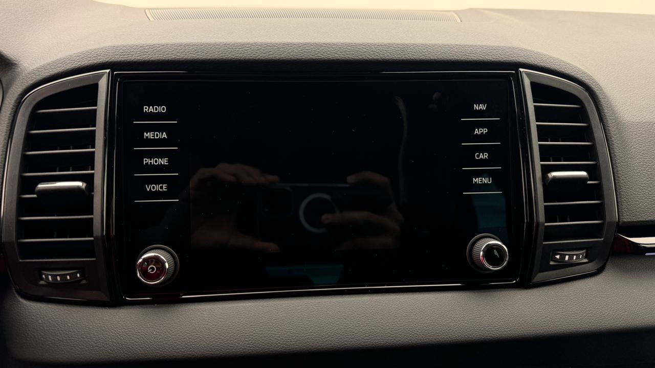 SKODA Karoq 2.0 TSI SportLine 4x4 DSG-image-7