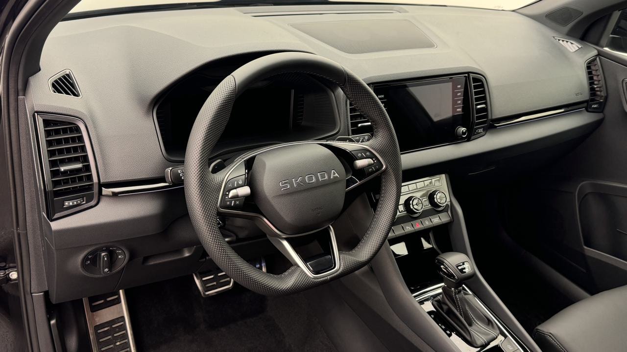 SKODA Karoq 2.0 TSI SportLine 4x4 DSG-image-6
