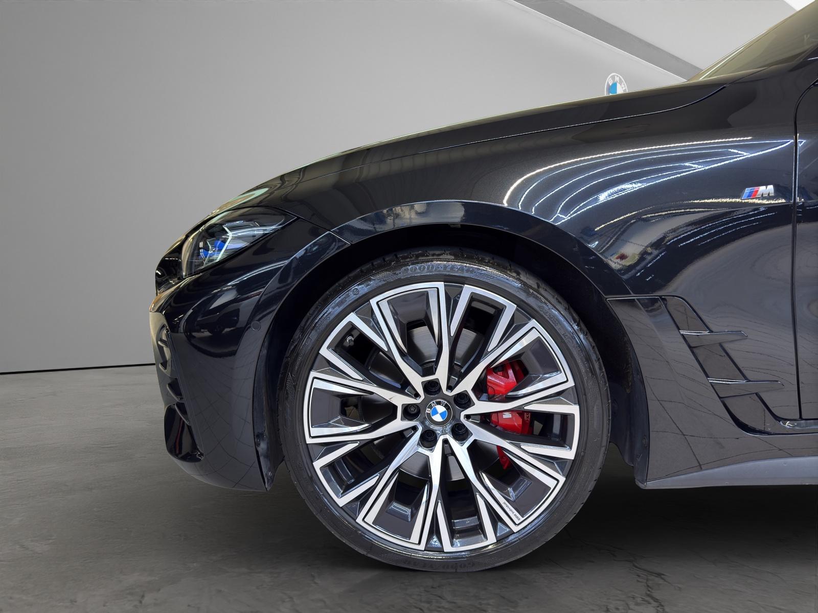 BMW 4er Gran Coupé M440i xDrive M-SportPaket-image-21