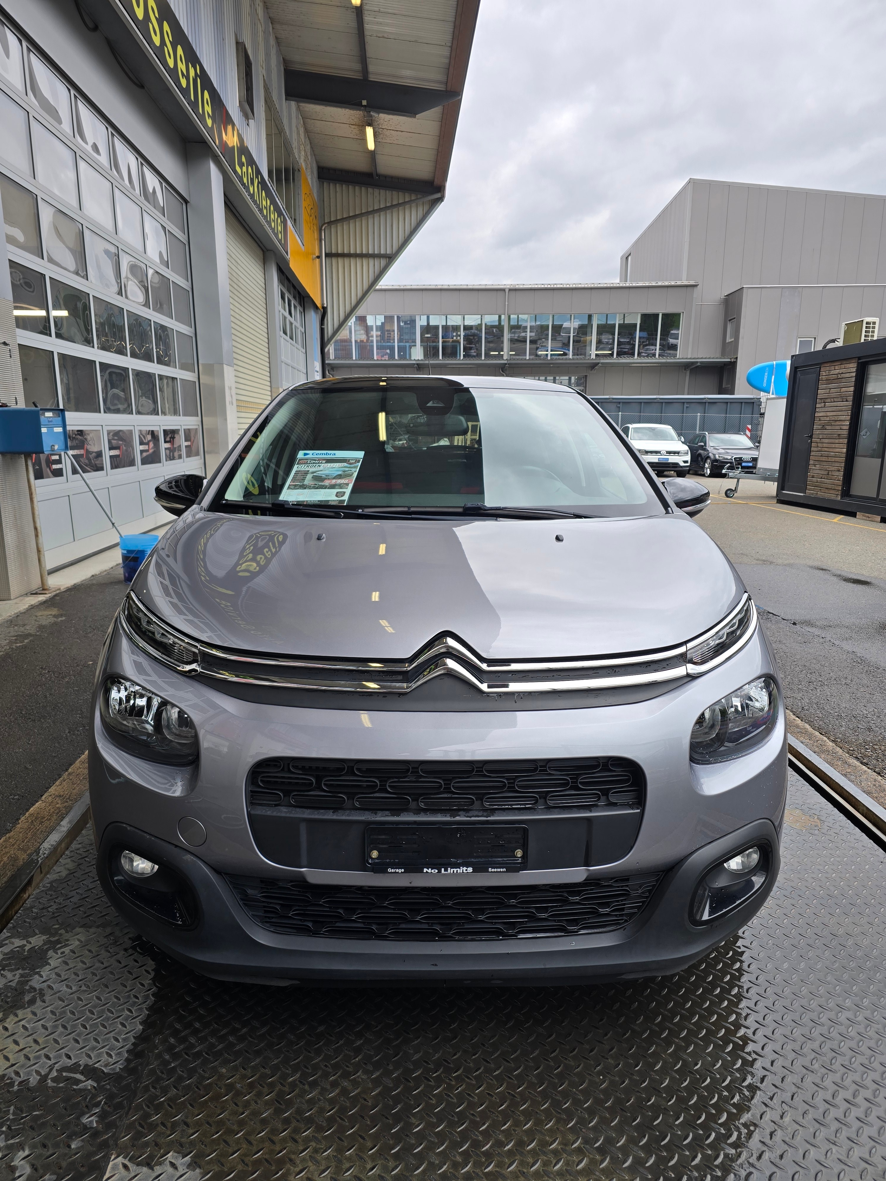 CITROEN C3 1.2i PureTech Shine EAT6 — slika 1