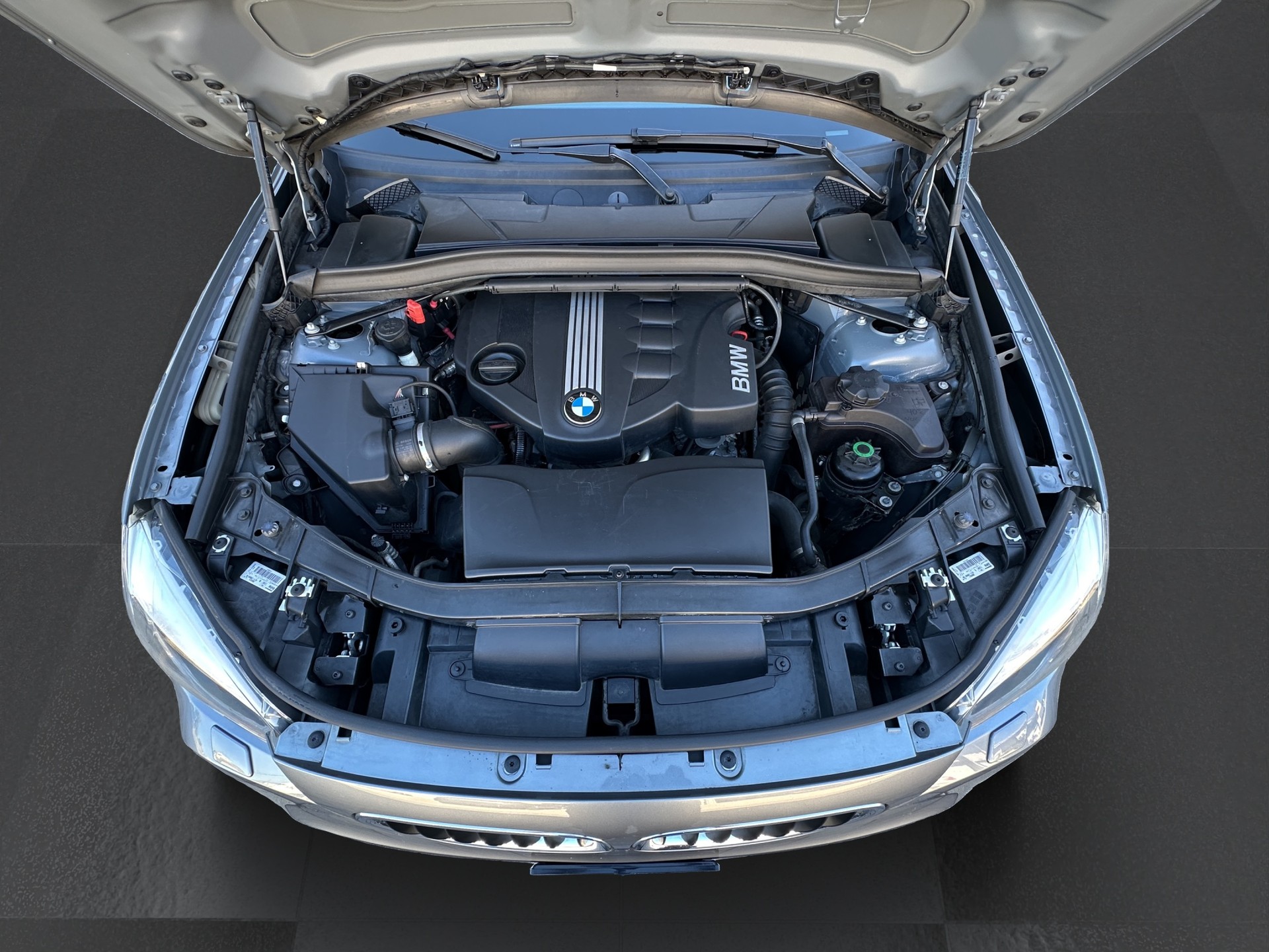 BMW X1 20d xDrive-image-16
