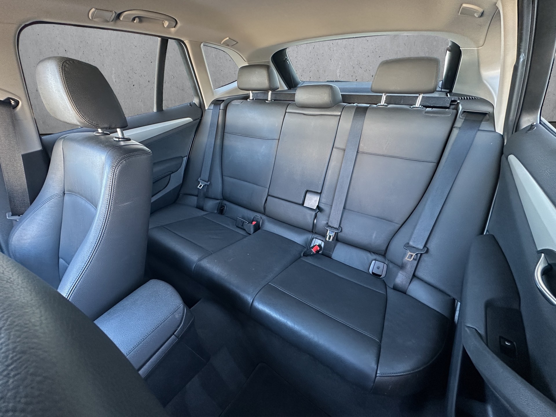 BMW X1 20d xDrive-image-10