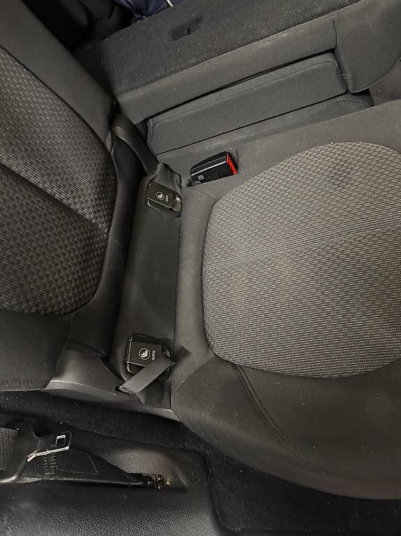 BMW 220i-image-3