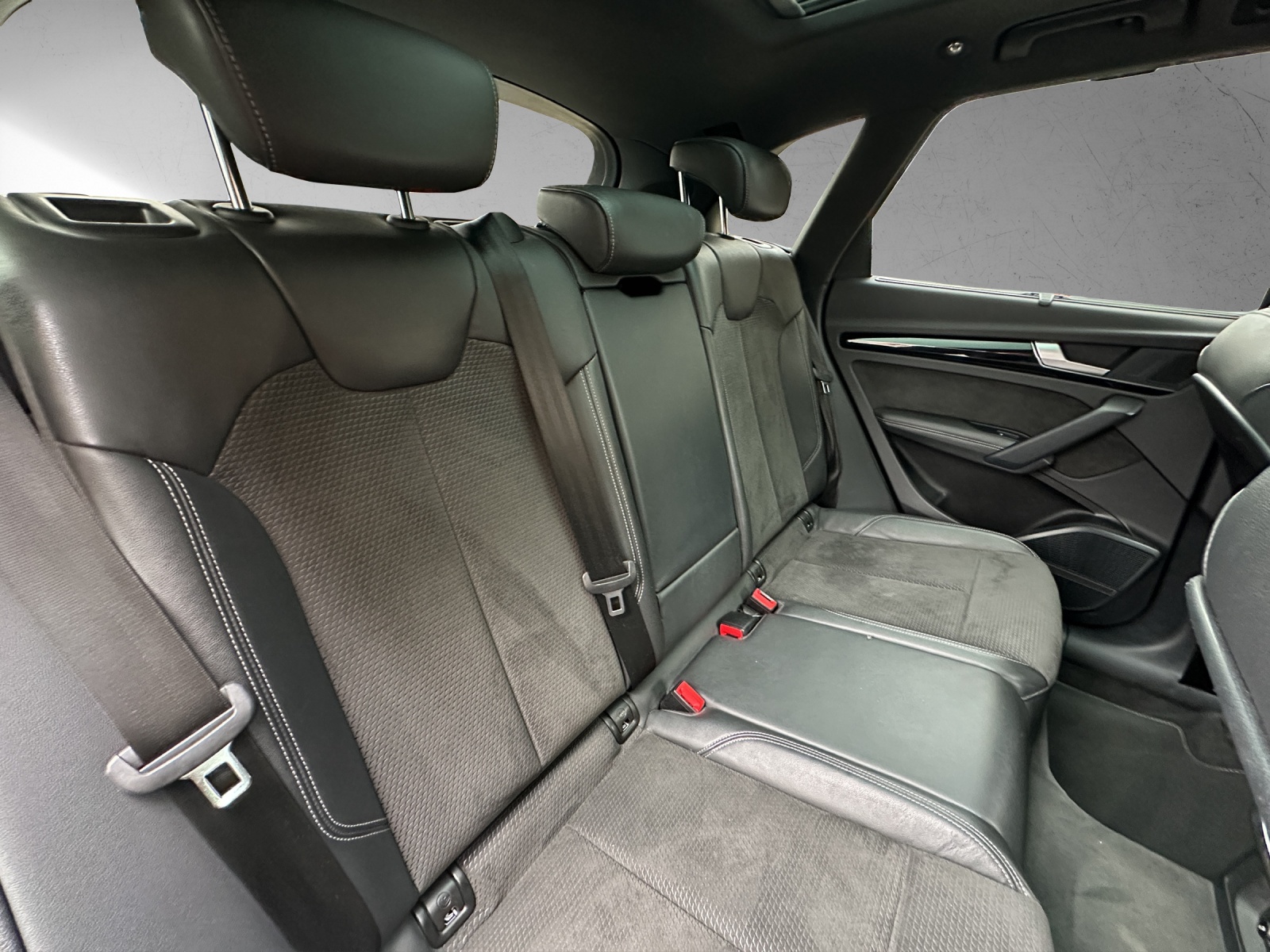 AUDI SQ5 TDI quattro tiptronic-image-14