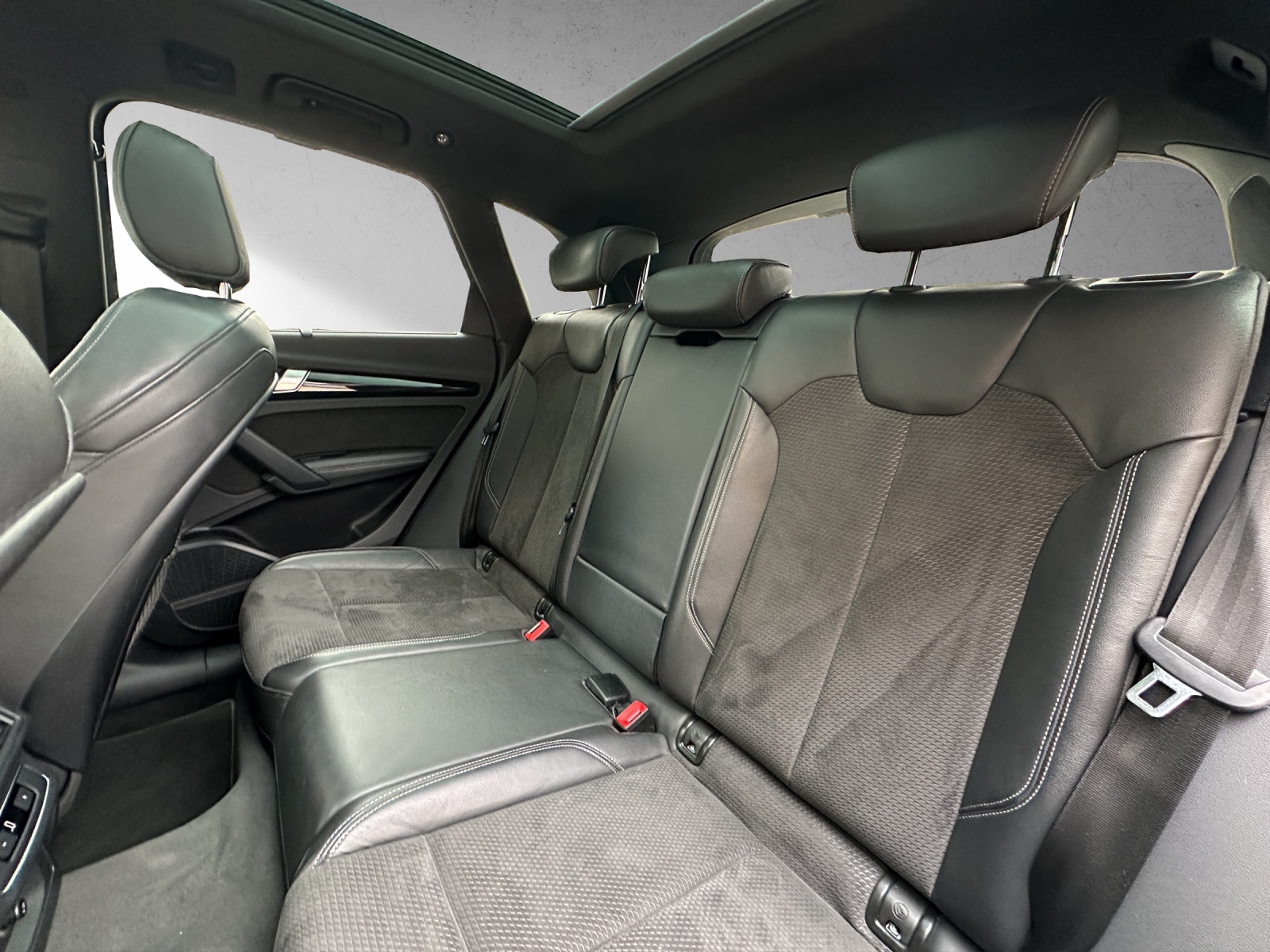 AUDI SQ5 TDI quattro tiptronic-image-13