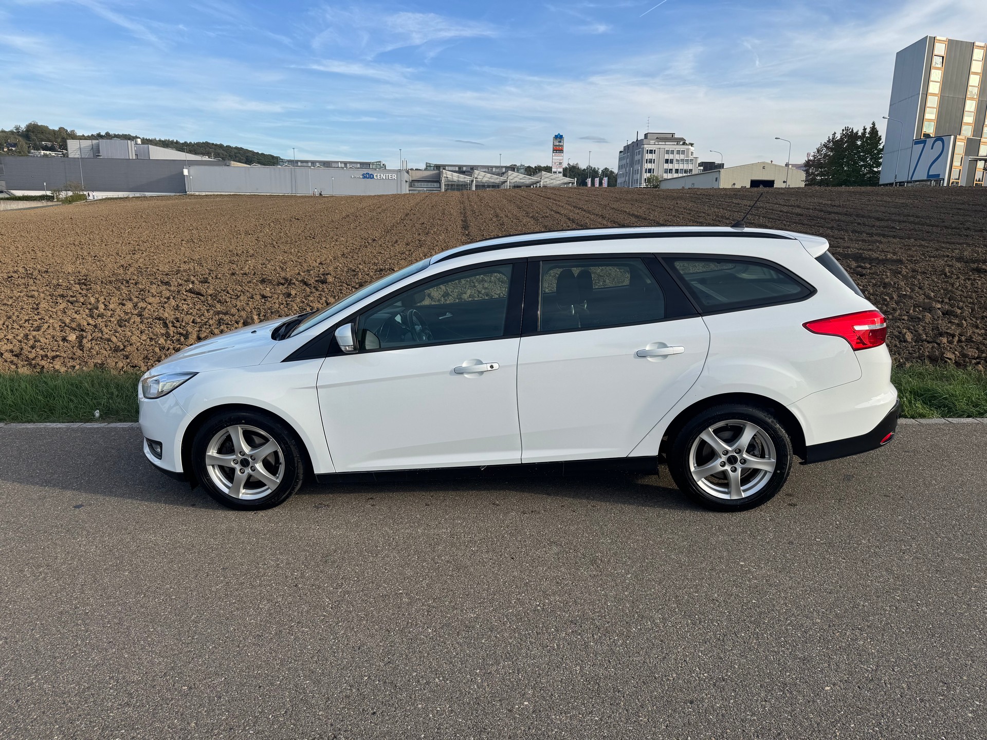 FORD Focus 1.5 TDCi ECOnetic Business-image-9