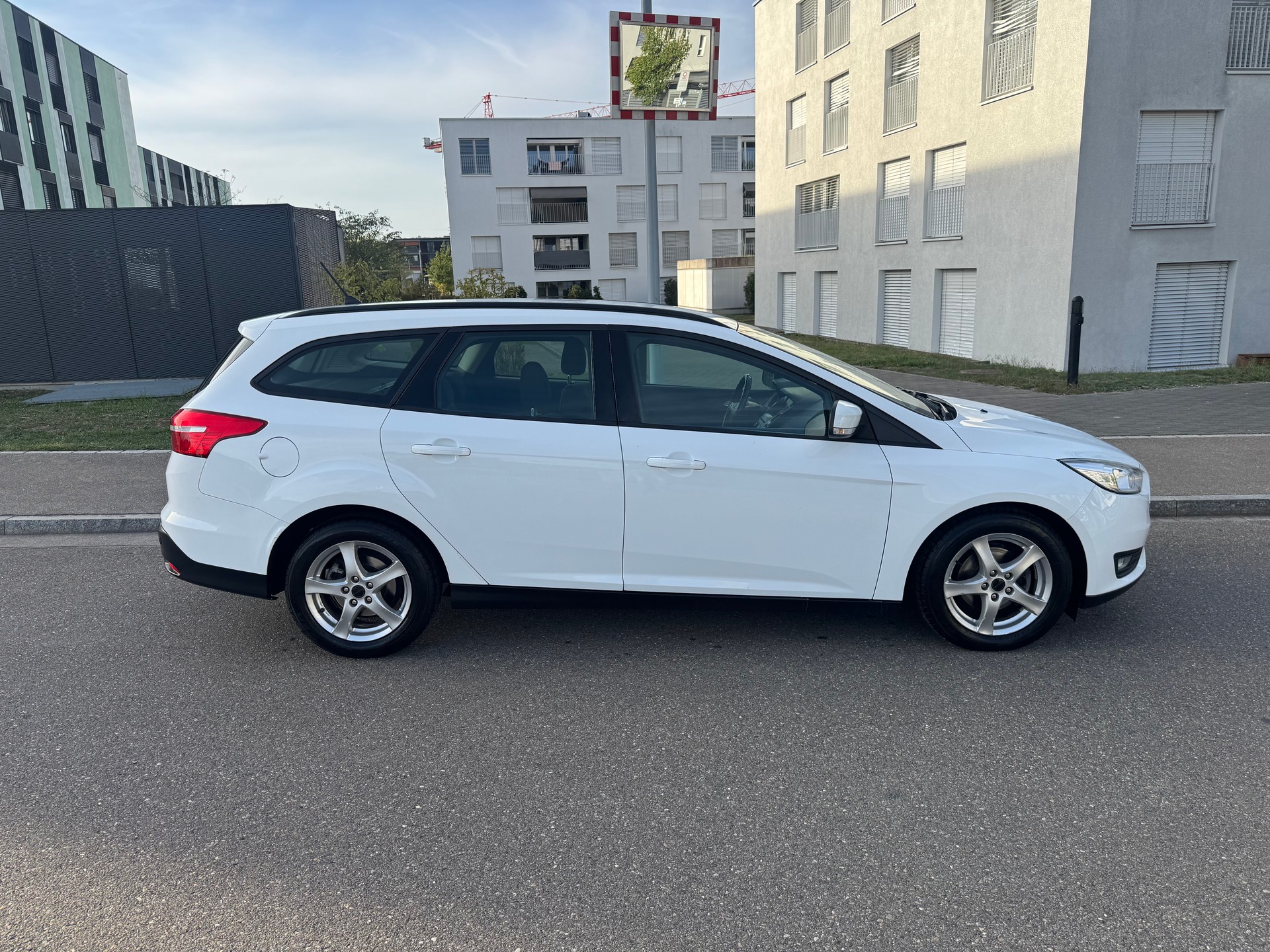 FORD Focus 1.5 TDCi ECOnetic Business-image-3