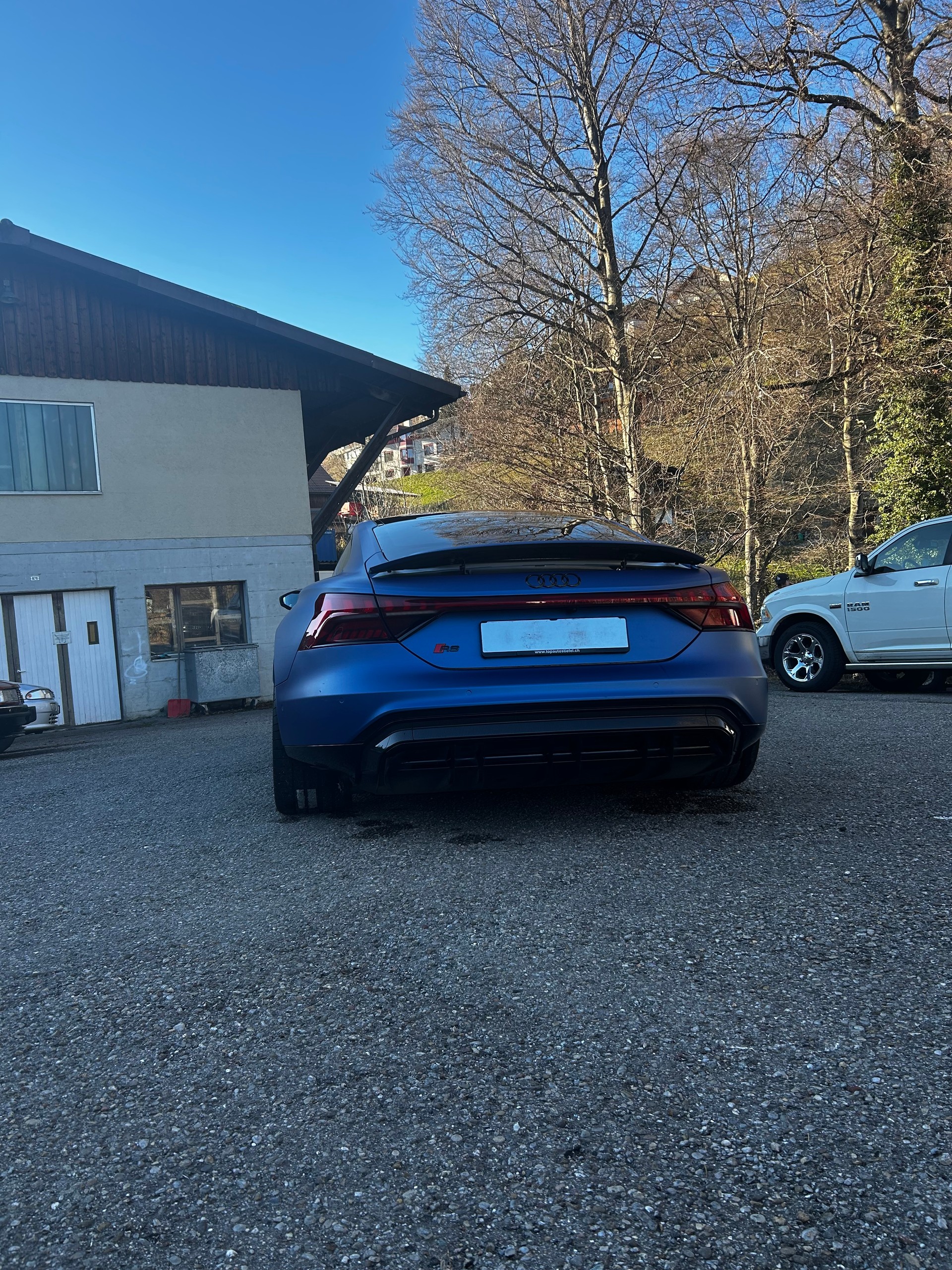 AUDI RS e-tron GT quattro-image-15