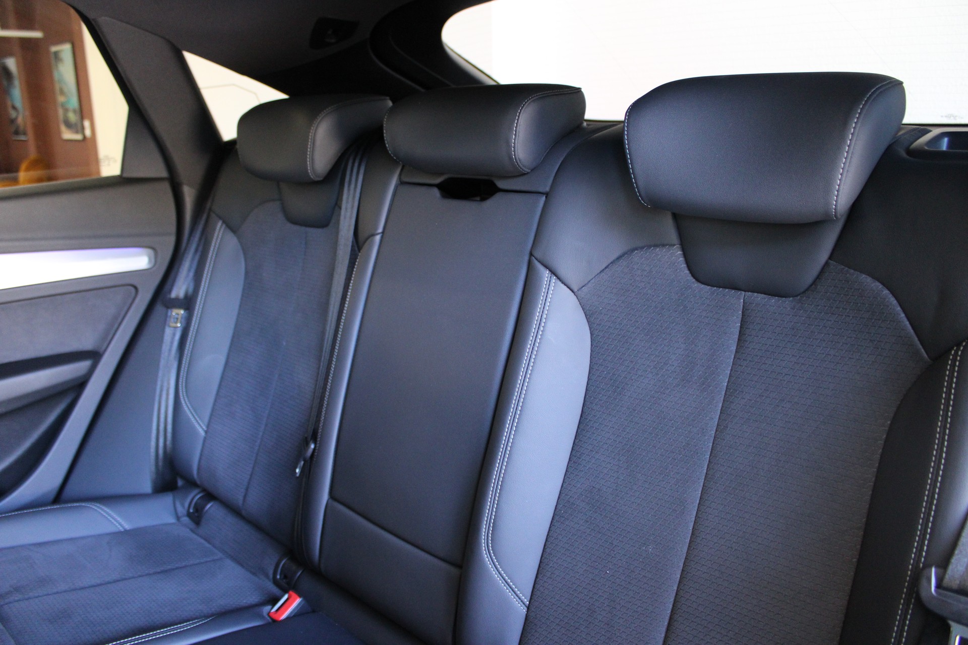 AUDI Q5 Sportback 40 TDI S line quattro S-tronic-image-19