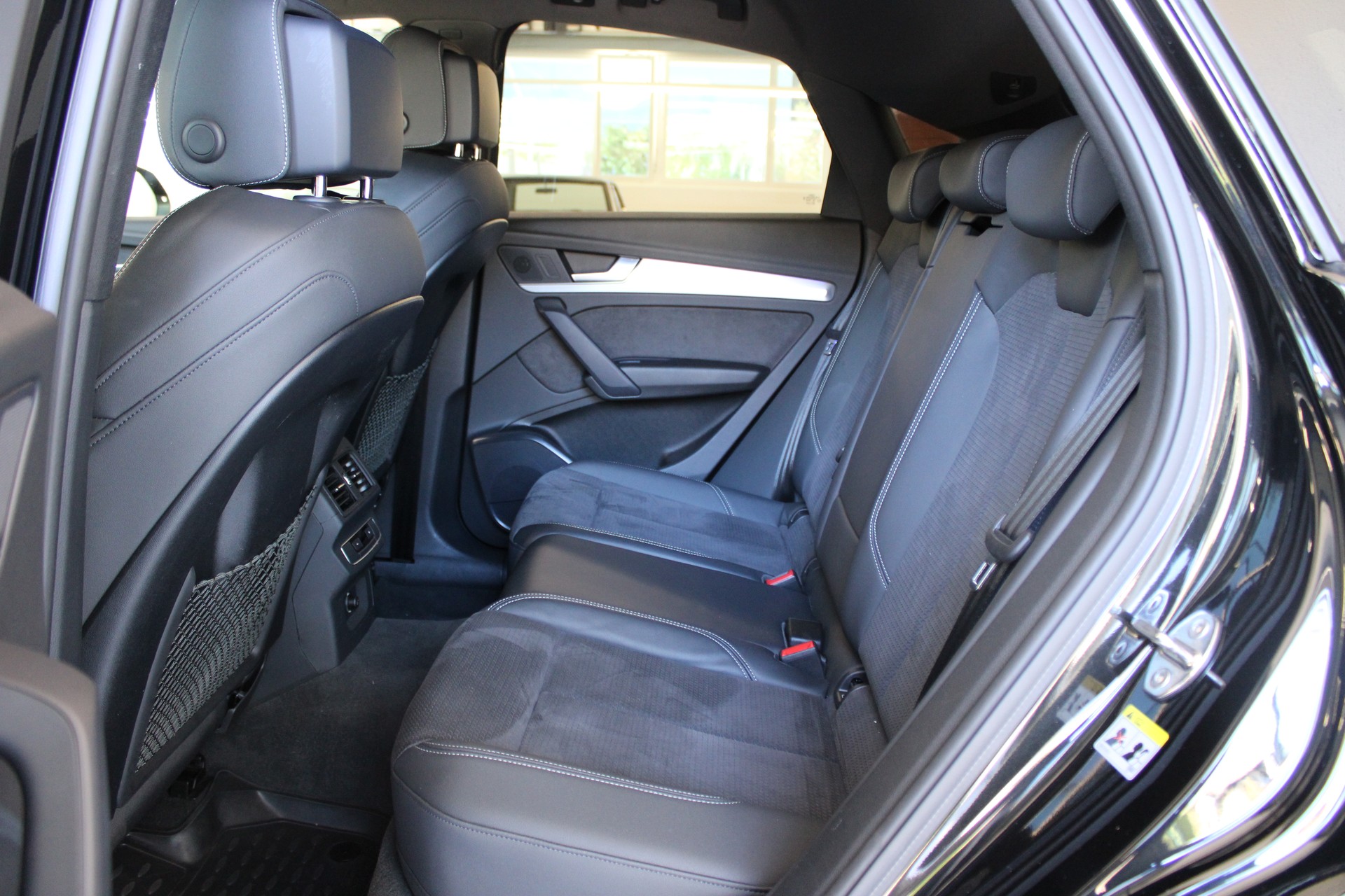 AUDI Q5 Sportback 40 TDI S line quattro S-tronic-image-18