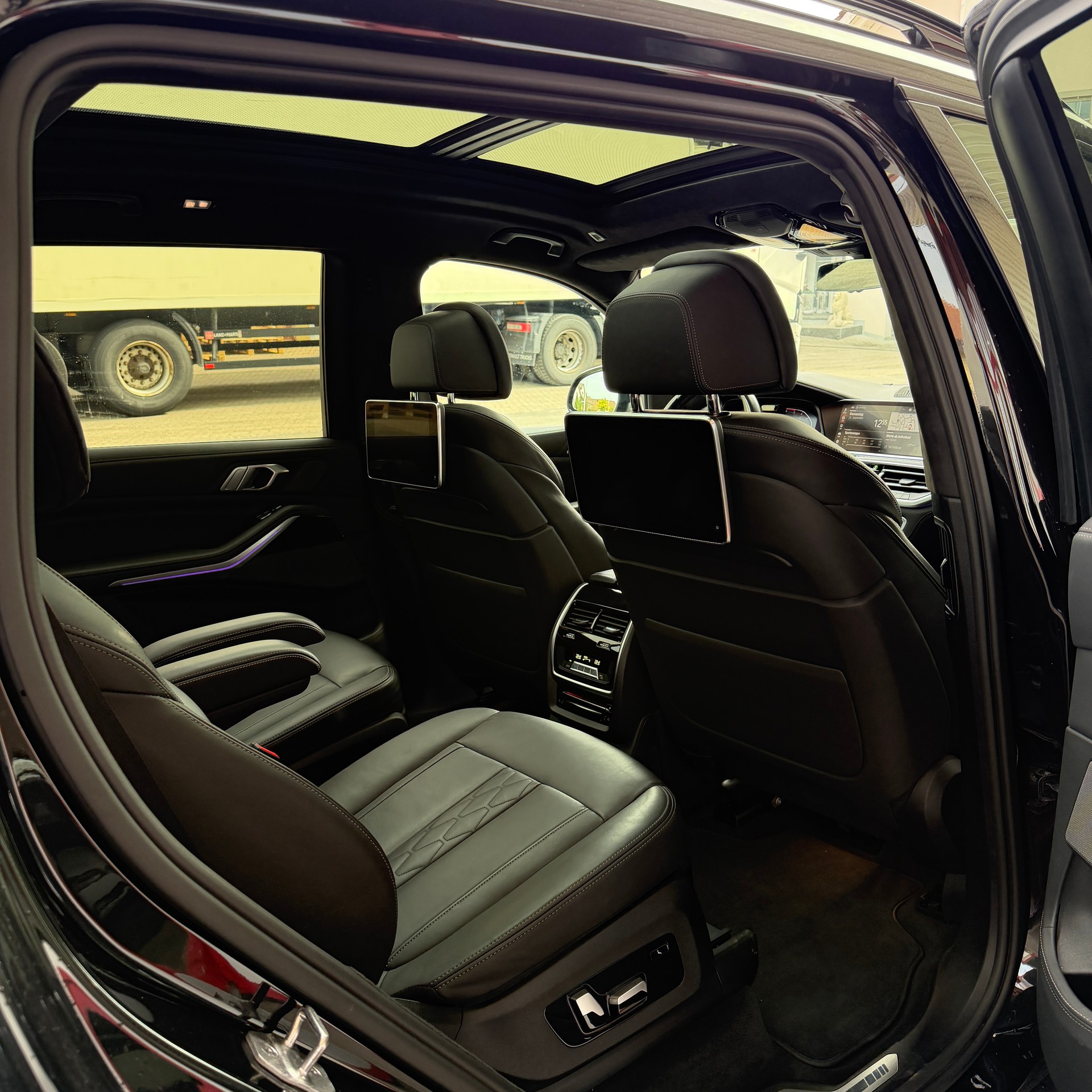 BMW X7 xDrive 48V 40d Steptronic-image-15