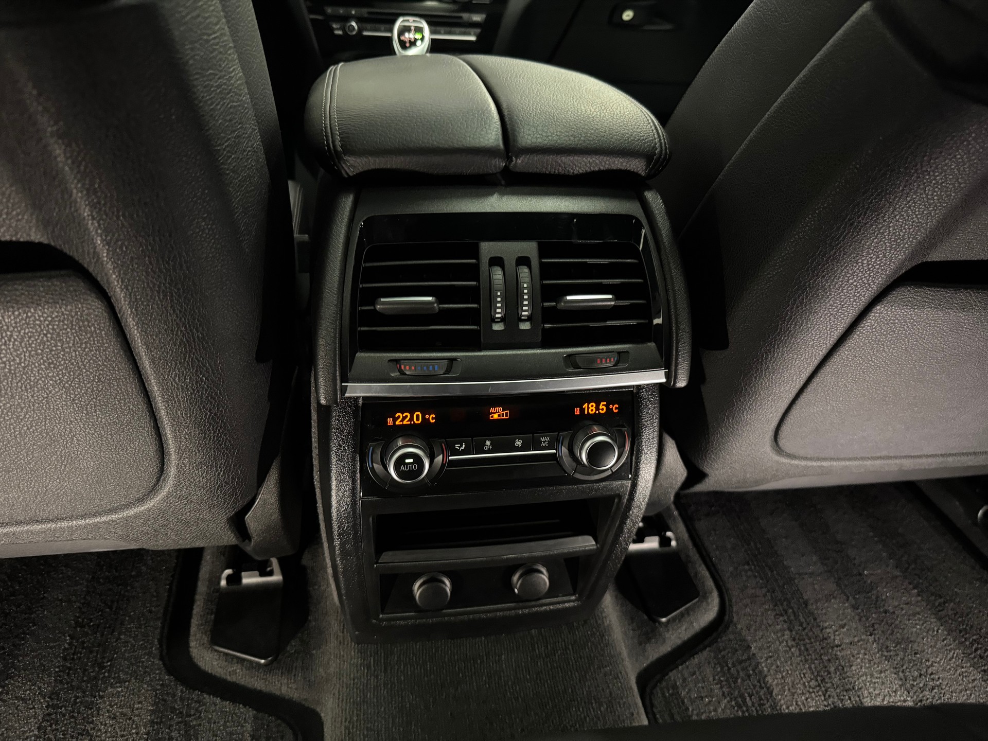BMW X5 xDrive 40d Steptronic M Paket-image-28