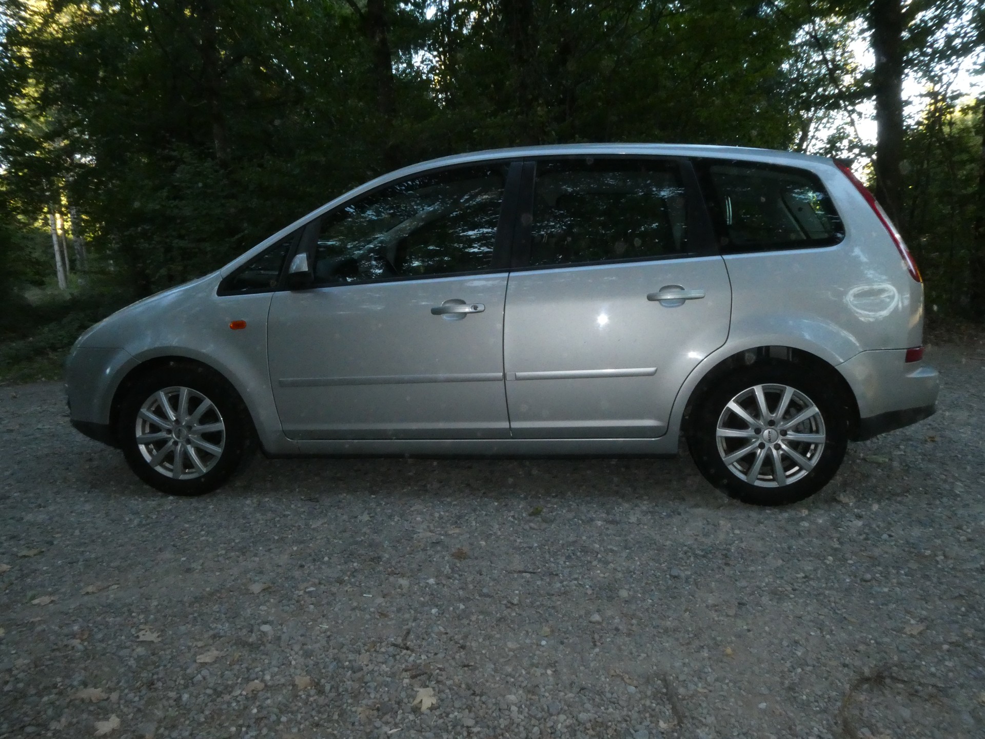 FORD Focus C-Max 1.8 Ambiente-image-6