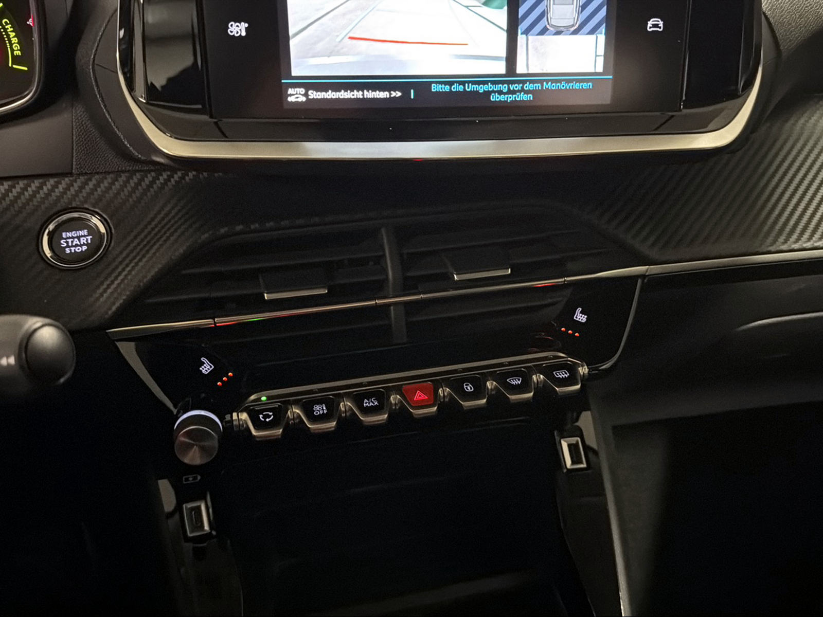 PEUGEOT 2008 e-Active-image-12