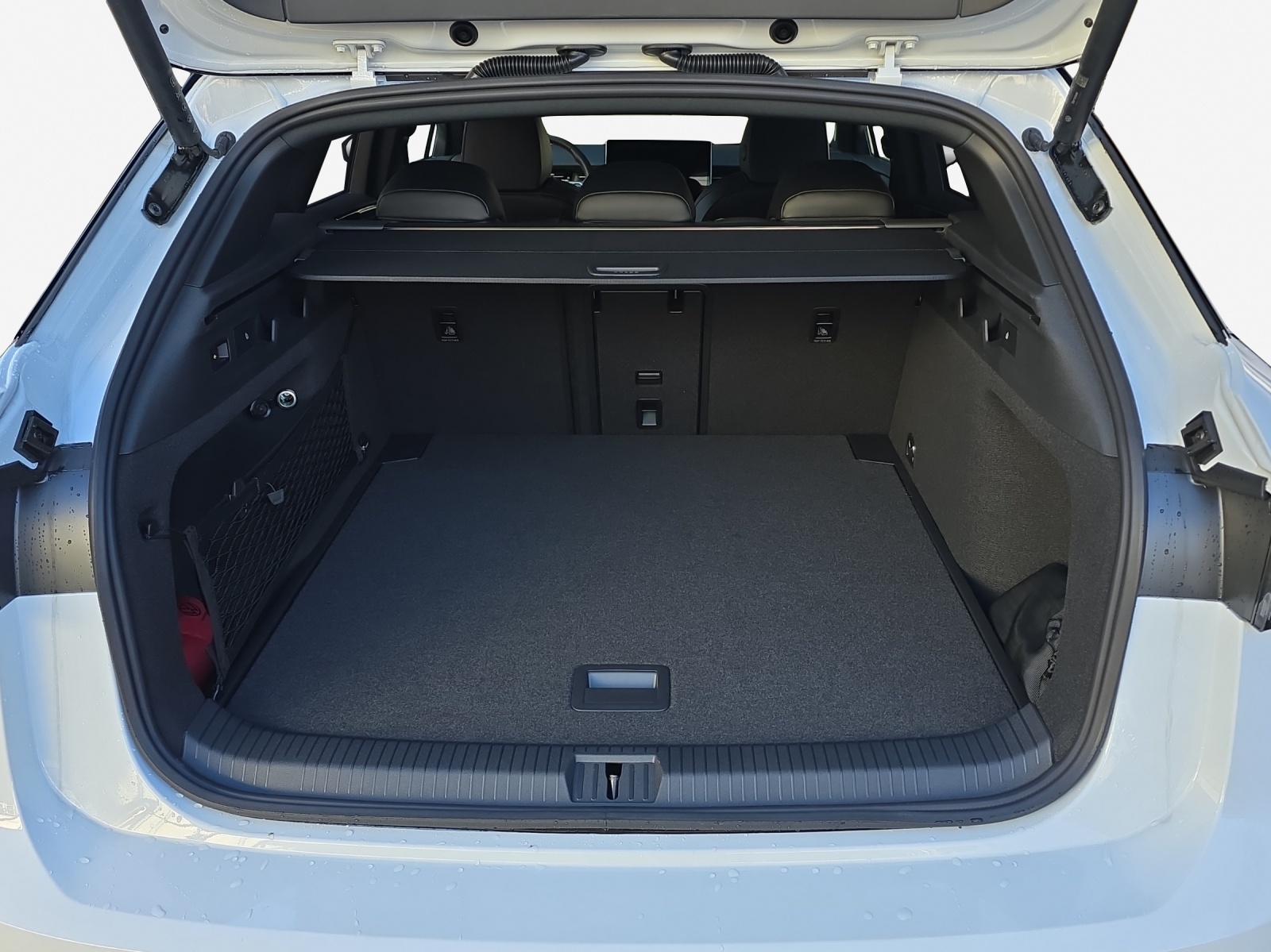 VW ID.7 Tourer GTX 86 kWh GTX 4 Motion-image-12