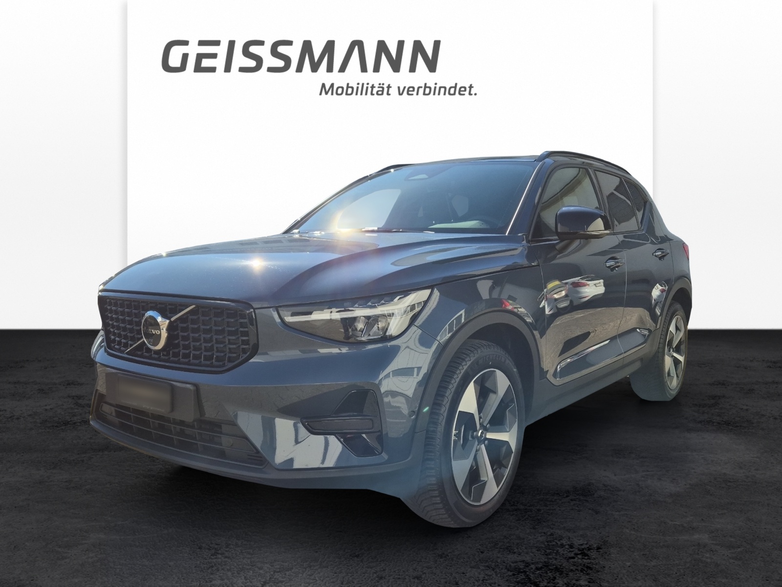 VOLVO XC40 2.0 B4 MH Plus Dark