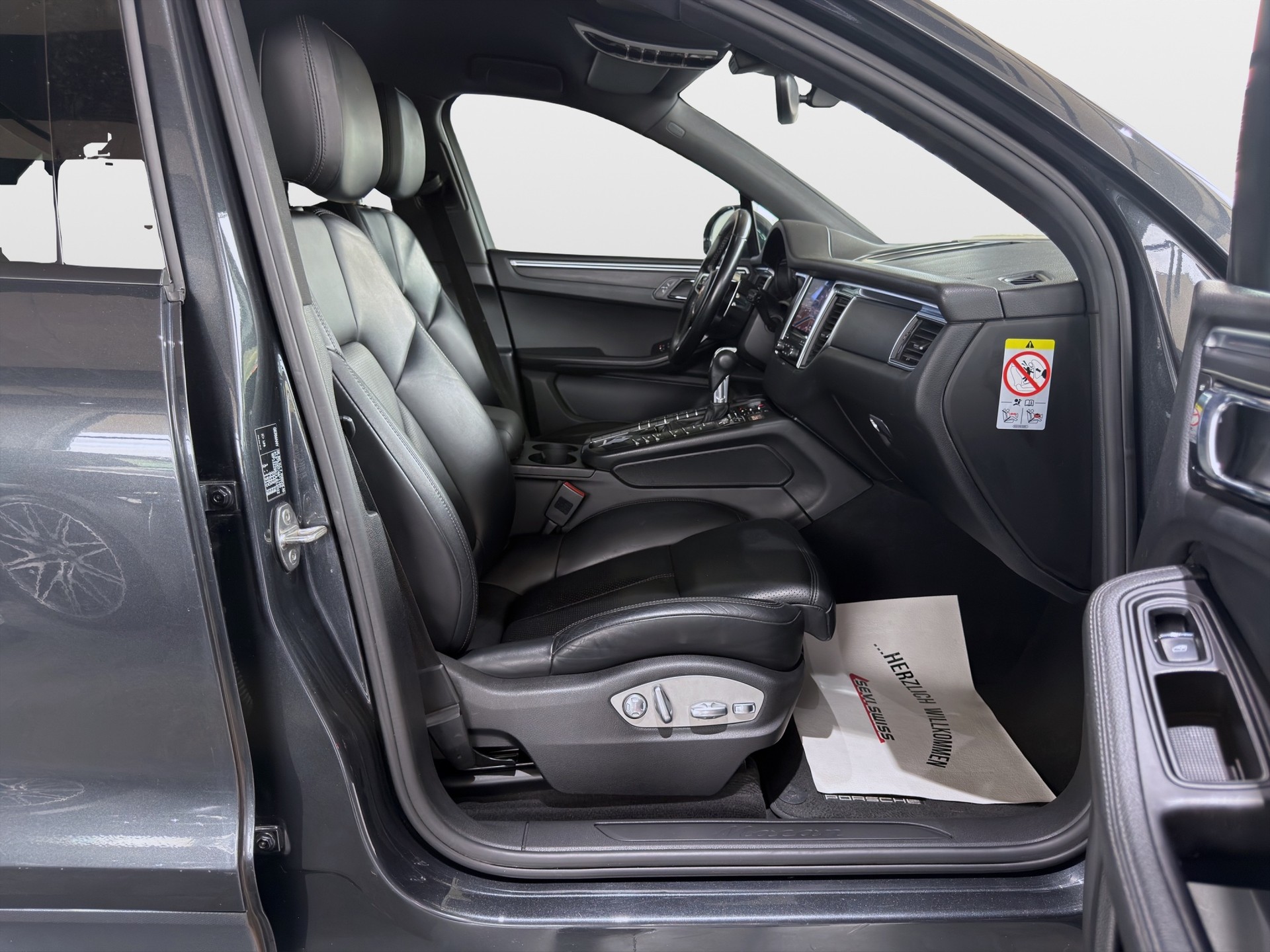 PORSCHE Macan PDK*Frisch ab MFK,1 Jahr oder 20'000km Garantie auf Motor und Getriebe*-image-13