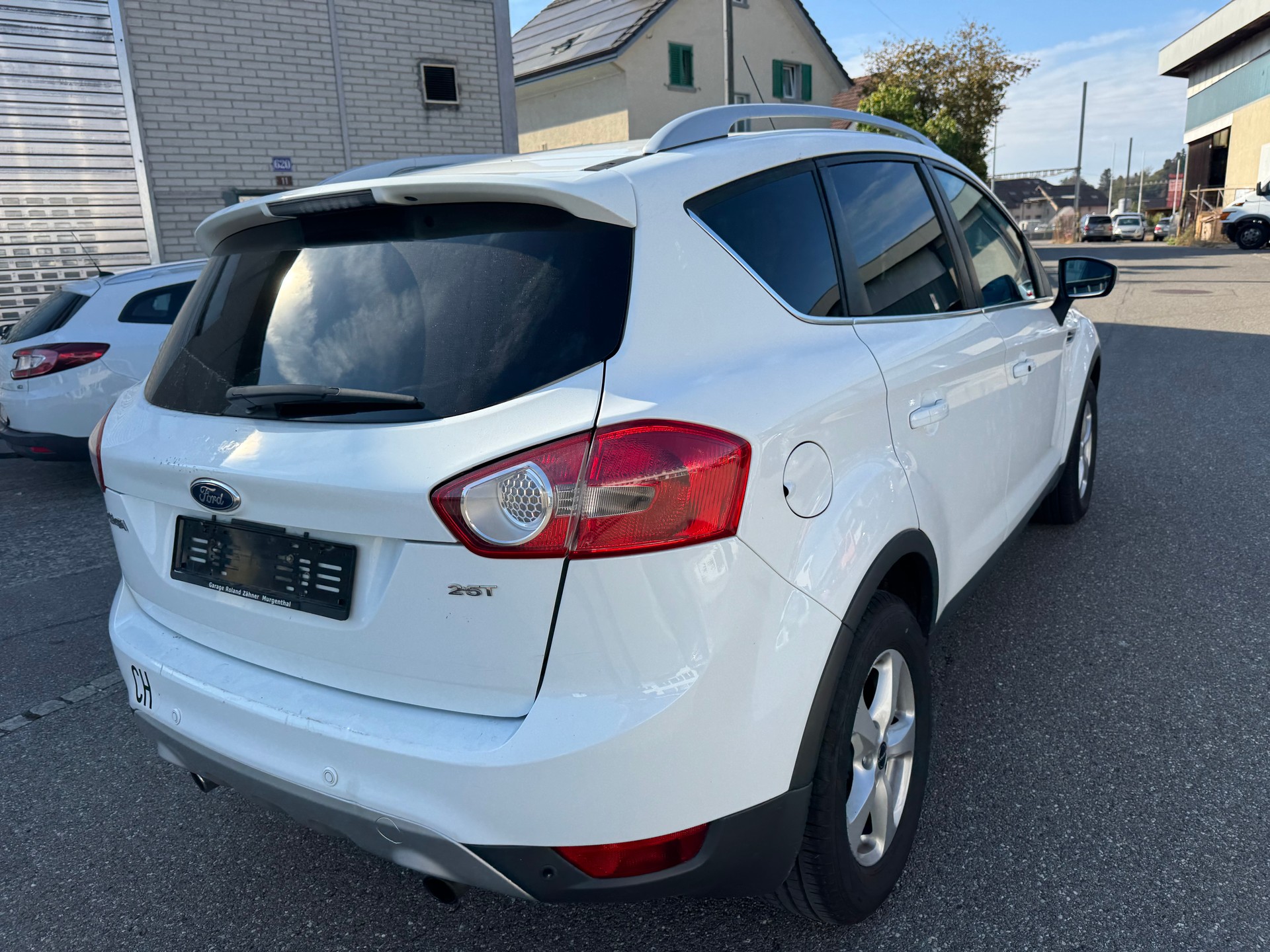 FORD Kuga 2.5 Turbo Titanium 4WD Automatic-image-4