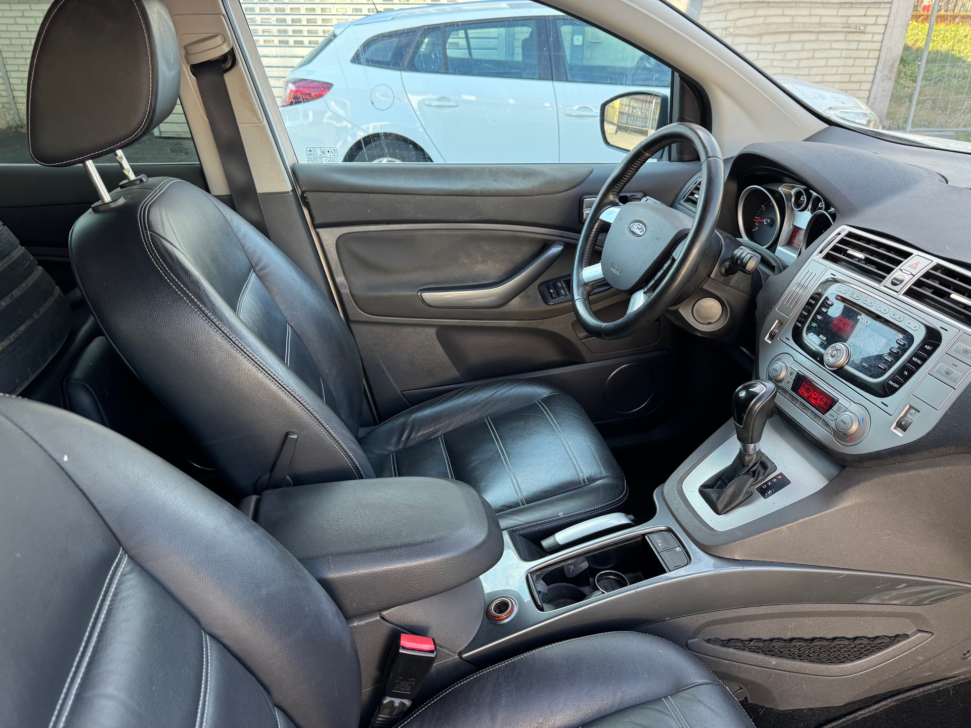 FORD Kuga 2.5 Turbo Titanium 4WD Automatic-image-10