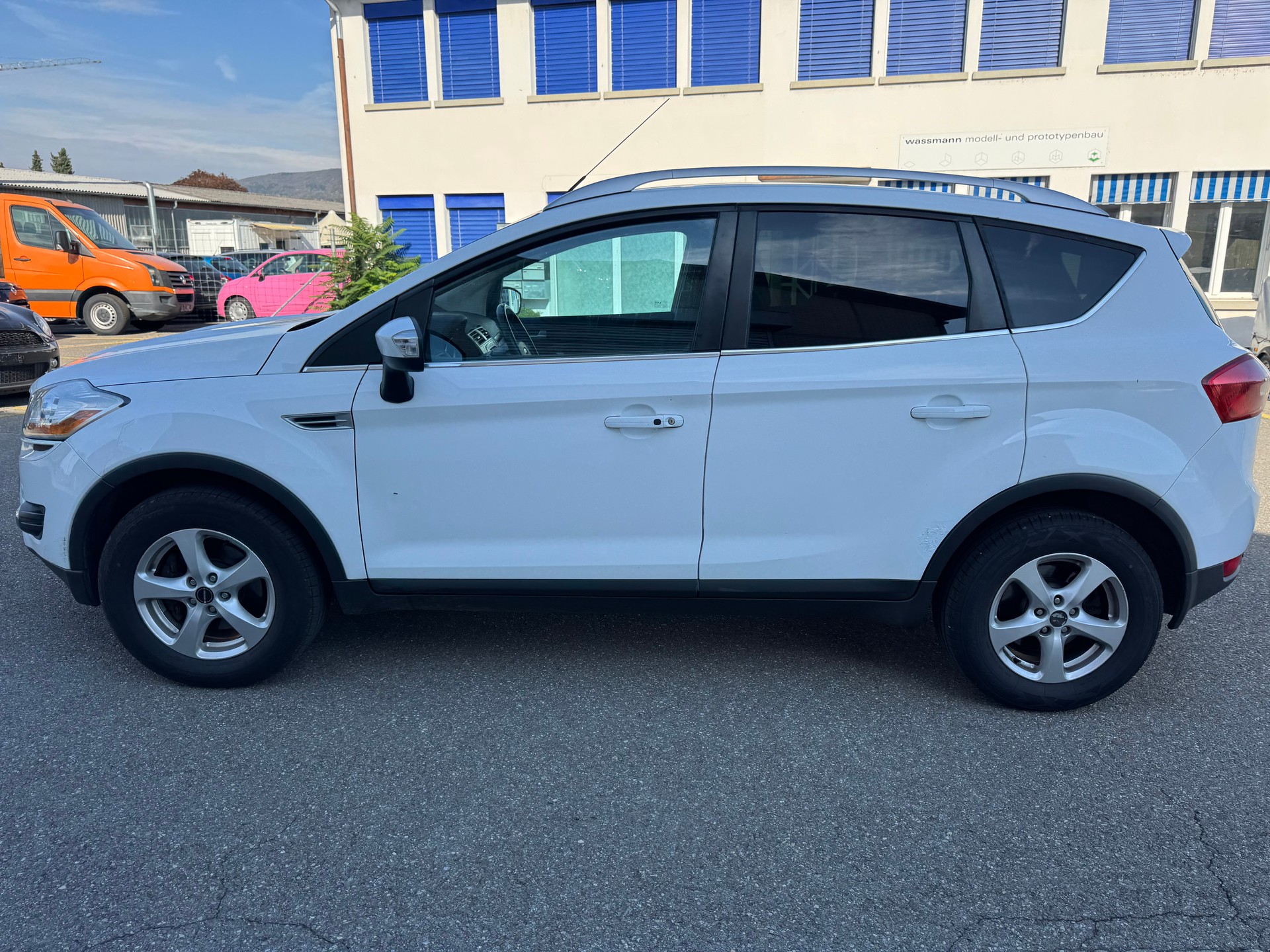 FORD Kuga 2.5 Turbo Titanium 4WD Automatic-image-7