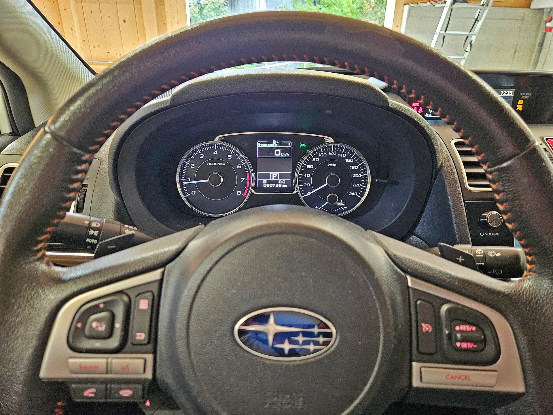SUBARU 2.0i Swiss Two-image-4