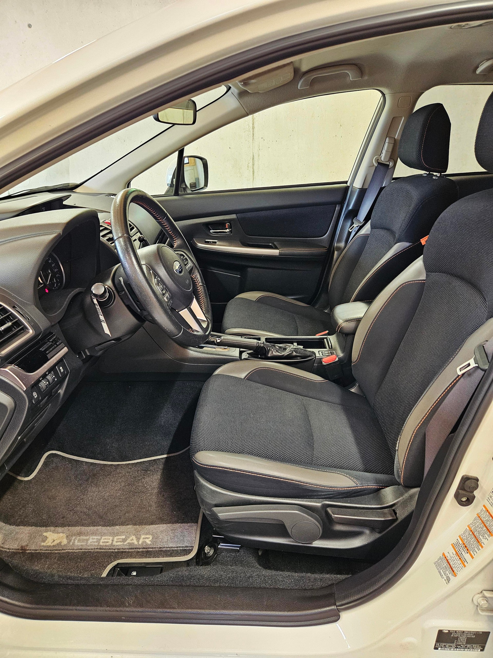 SUBARU 2.0i Swiss Two-image-3