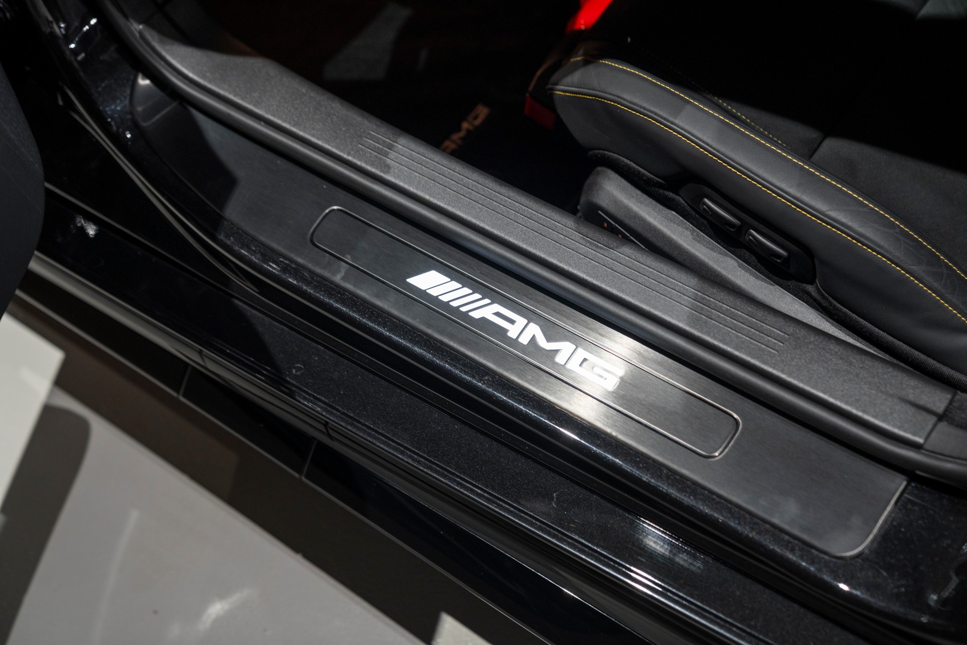 MERCEDES-BENZ AMG GT R Speedshift DCT-image-16