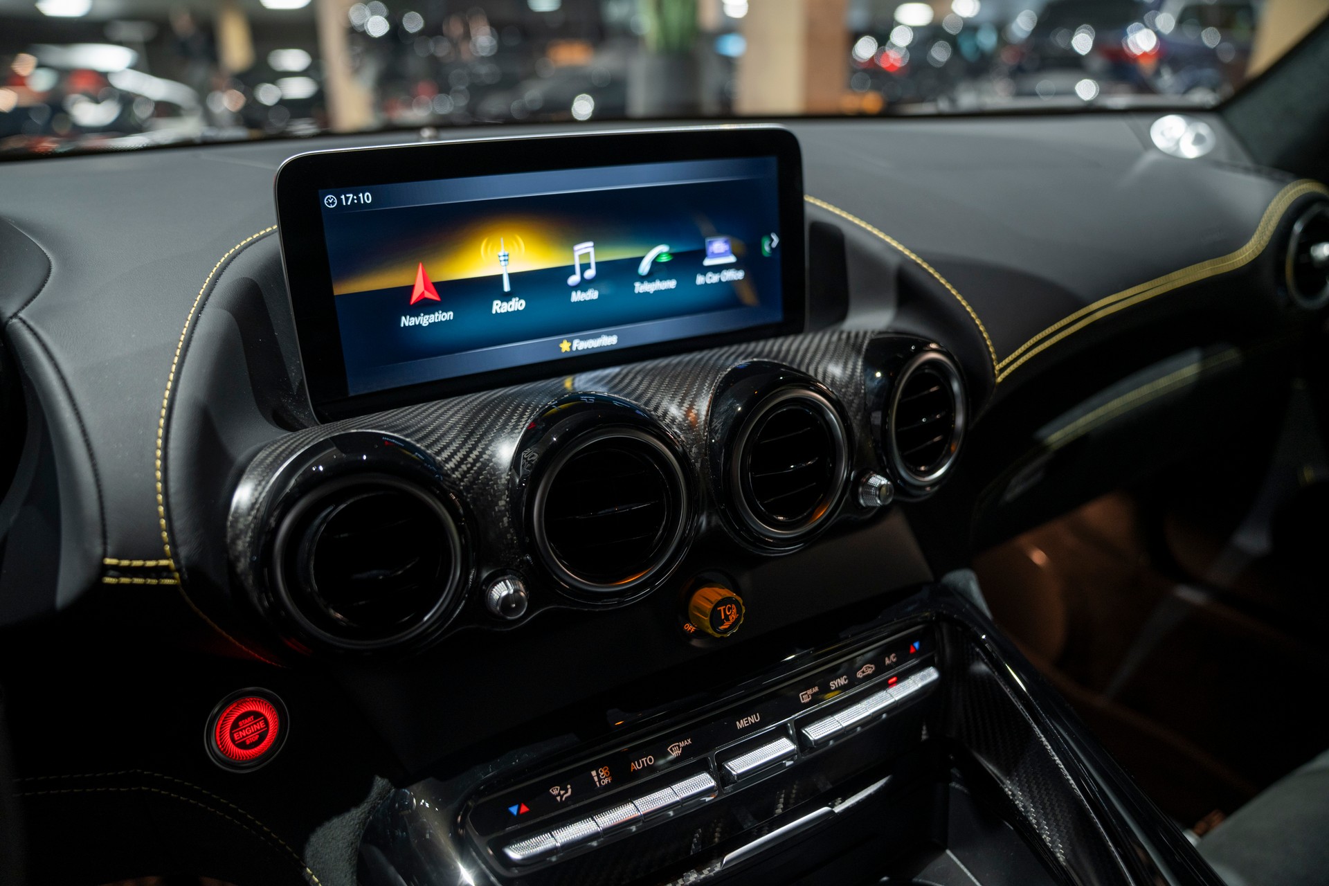 MERCEDES-BENZ AMG GT R Speedshift DCT-image-12