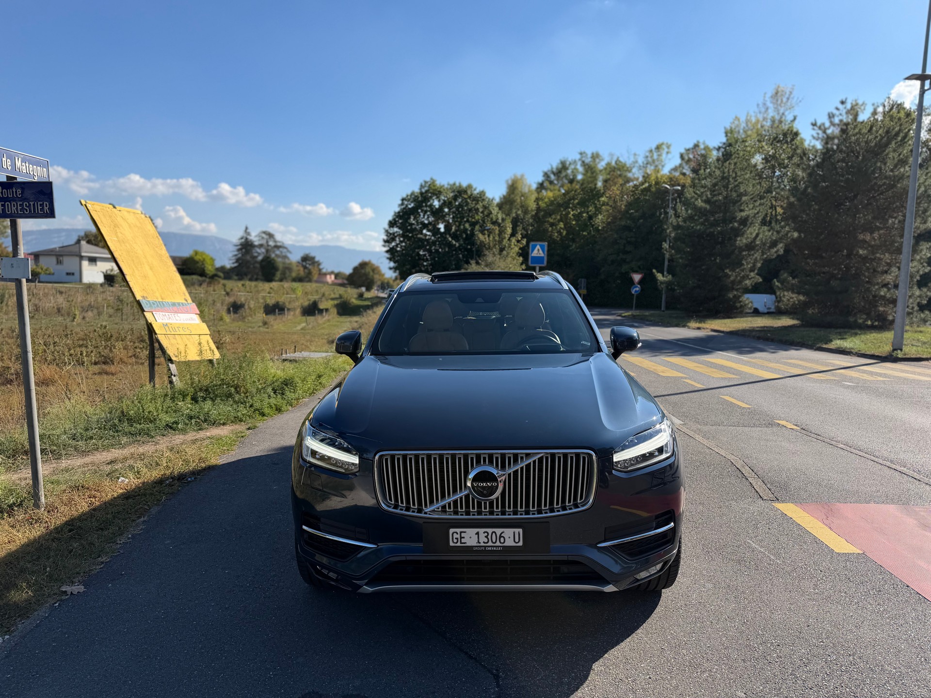 VOLVO XC90 D5 AWD Momentum Geartronic-image-0