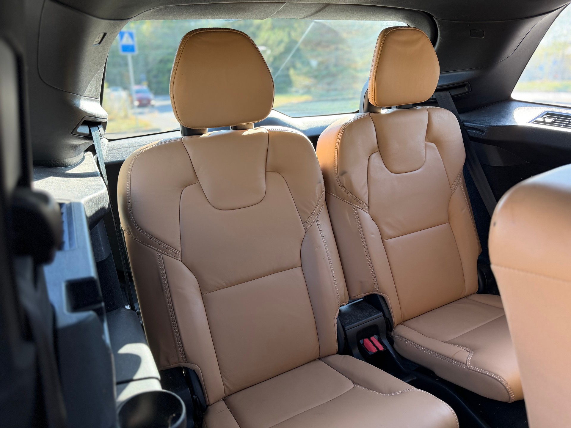 VOLVO XC90 D5 AWD Momentum Geartronic-image-12