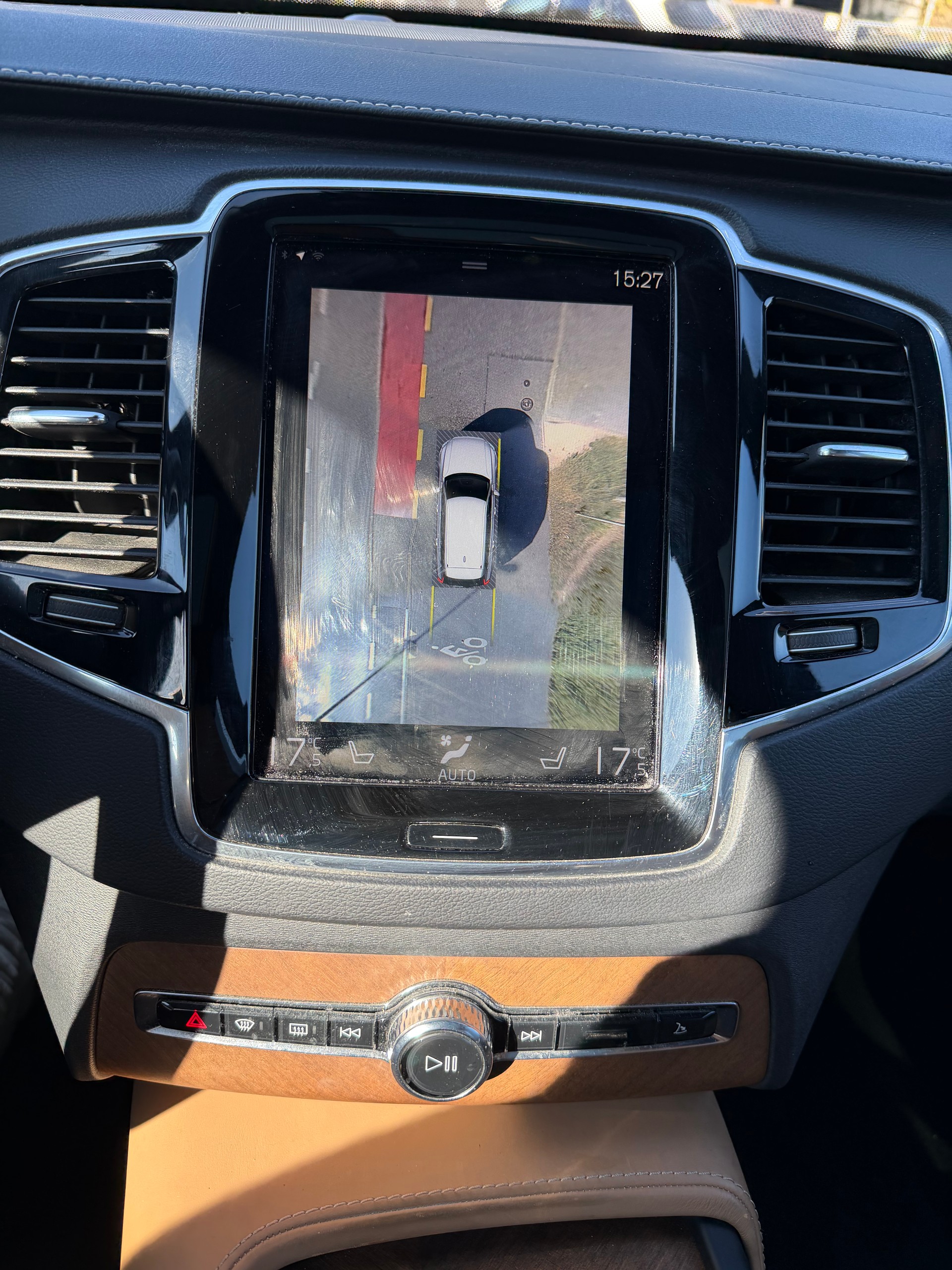 VOLVO XC90 D5 AWD Momentum Geartronic-image-15