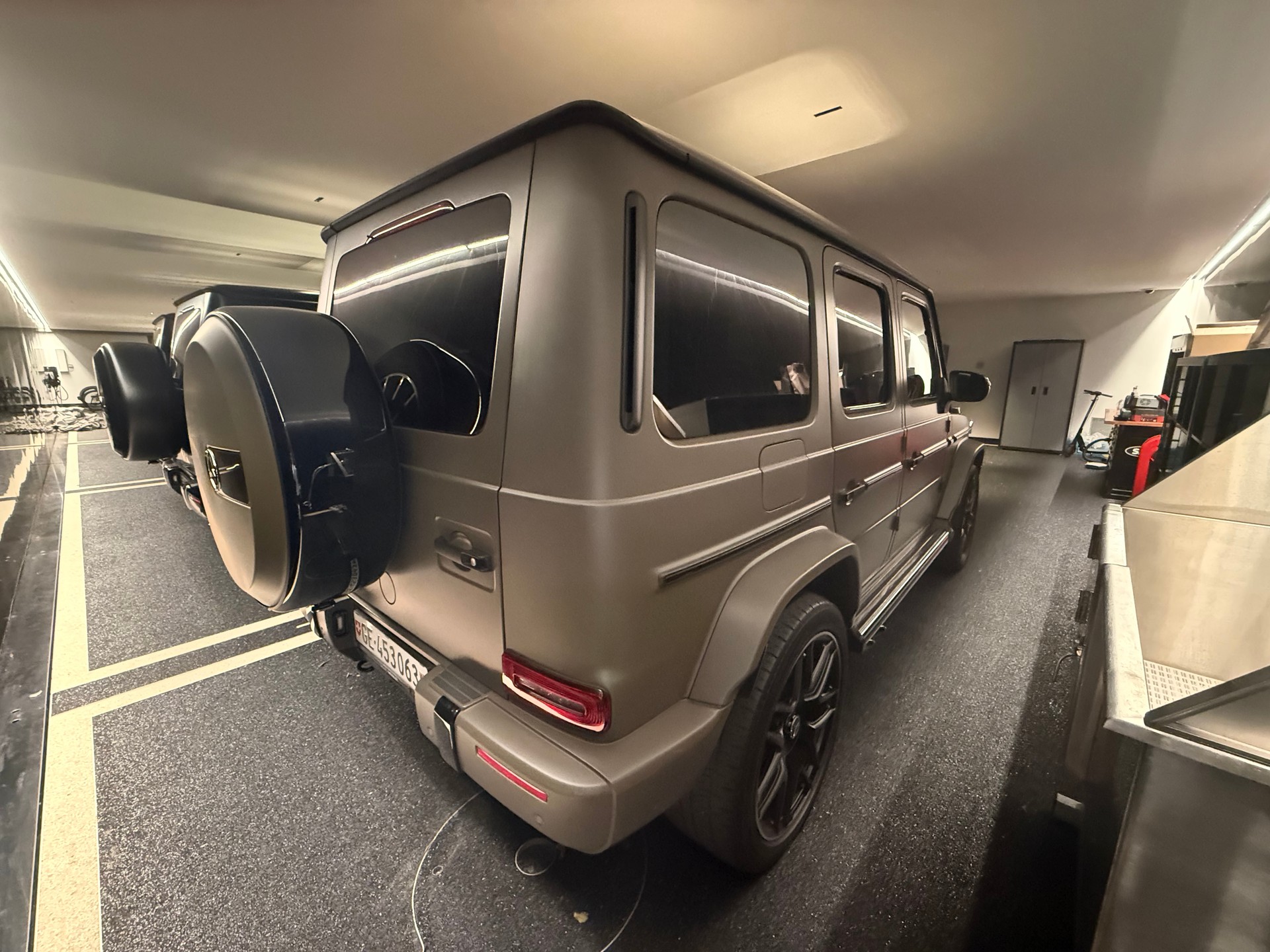 MERCEDES-BENZ G 63 AMG-image-2