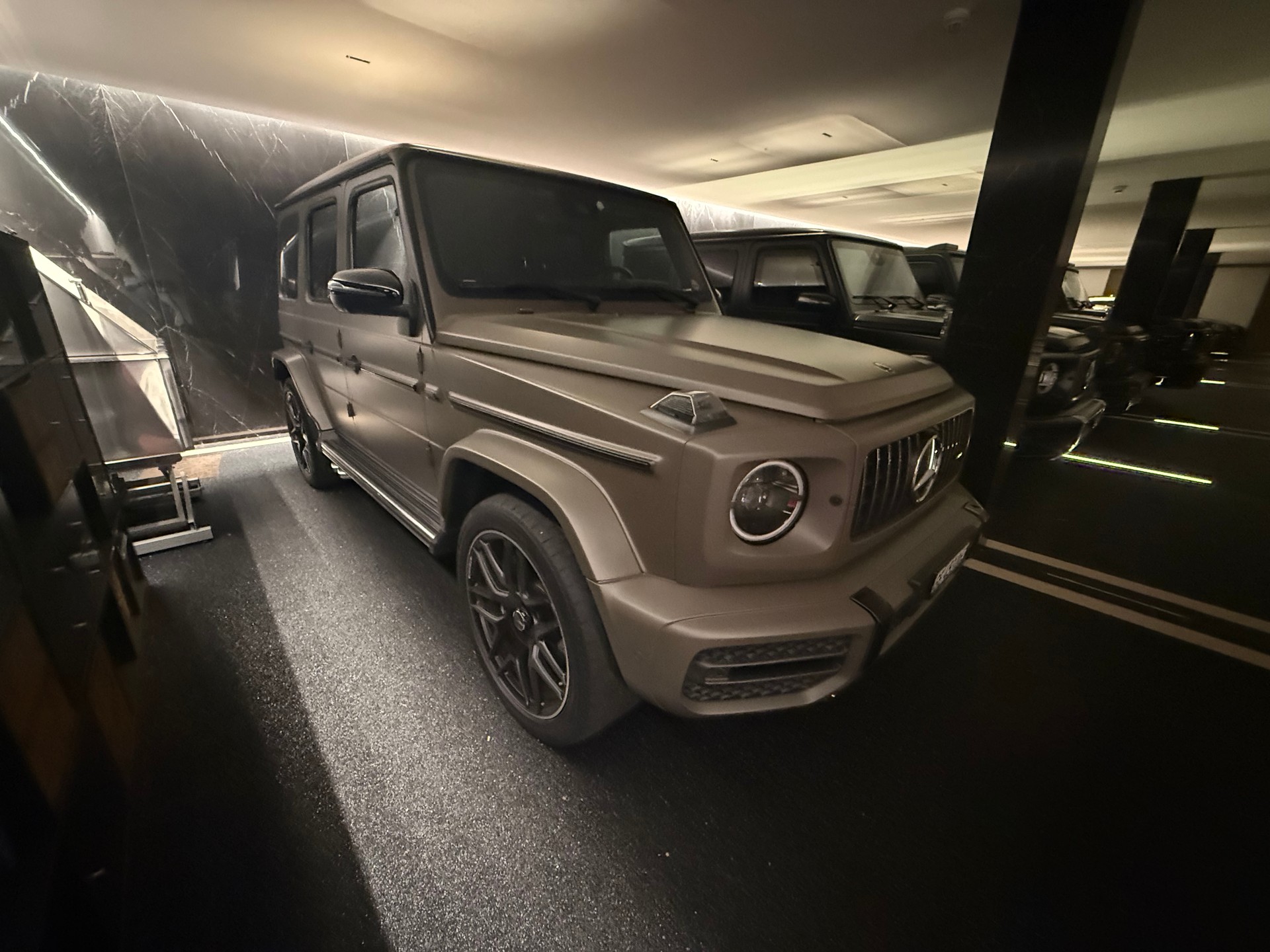 MERCEDES-BENZ G 63 AMG-image-3