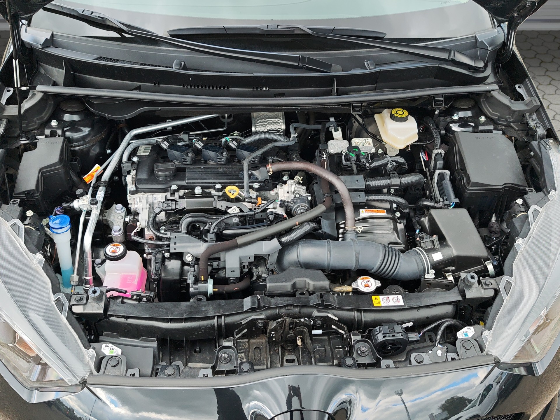 MAZDA 2 Hybrid Centre-line-image-14