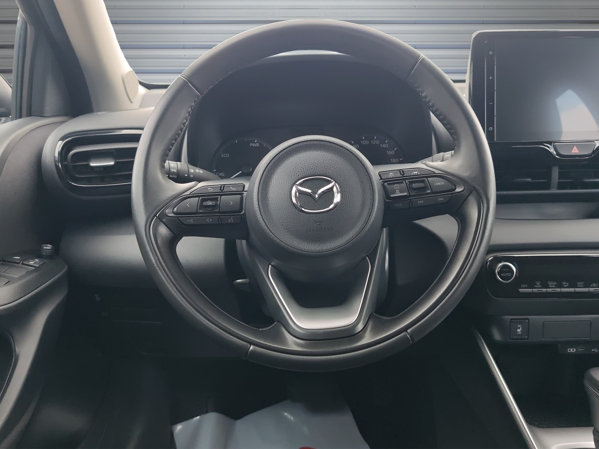 MAZDA 2 Hybrid Centre-line-image-9