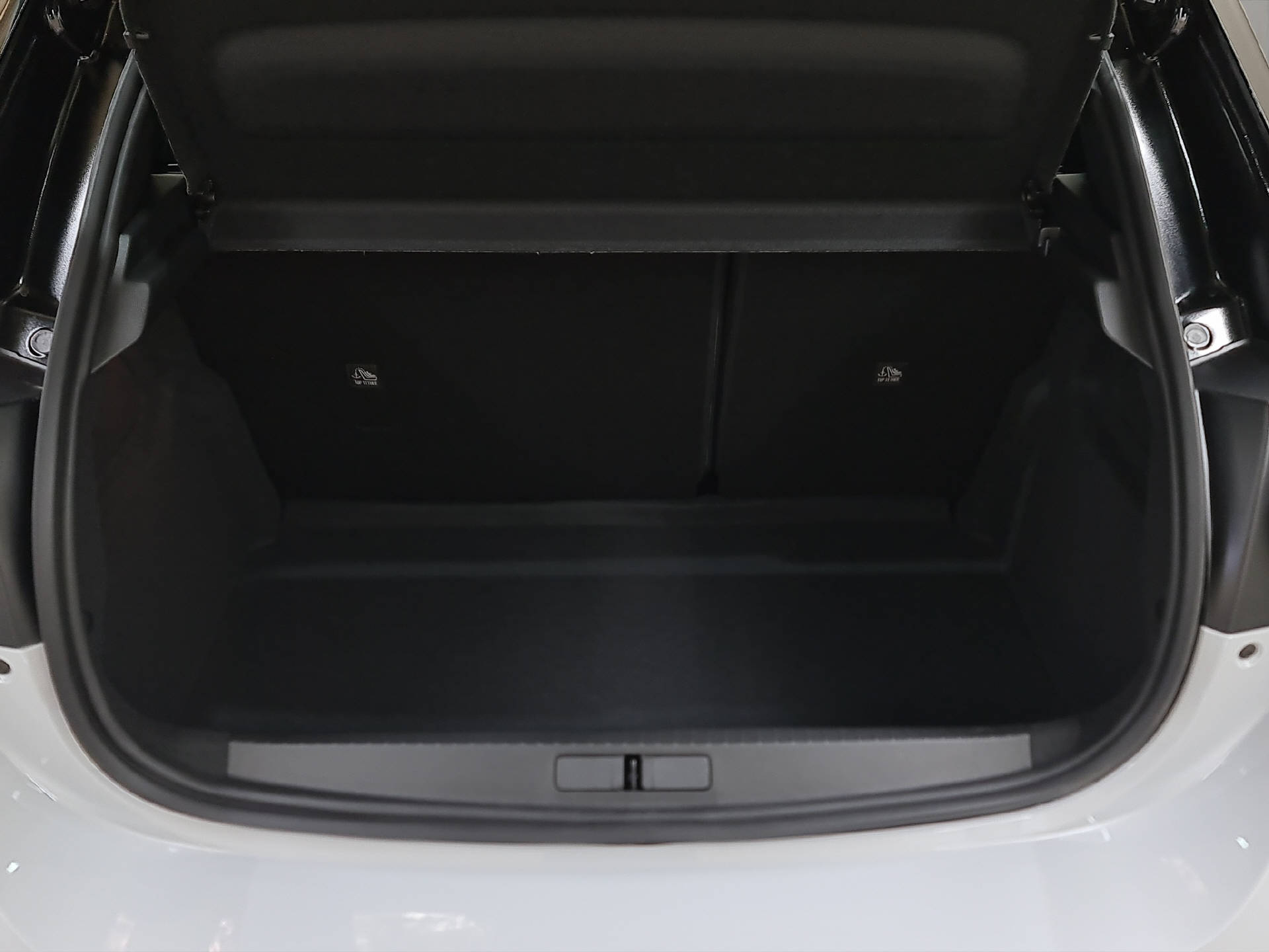 OPEL Corsa 1.2 T Hybrid Viva-image-11