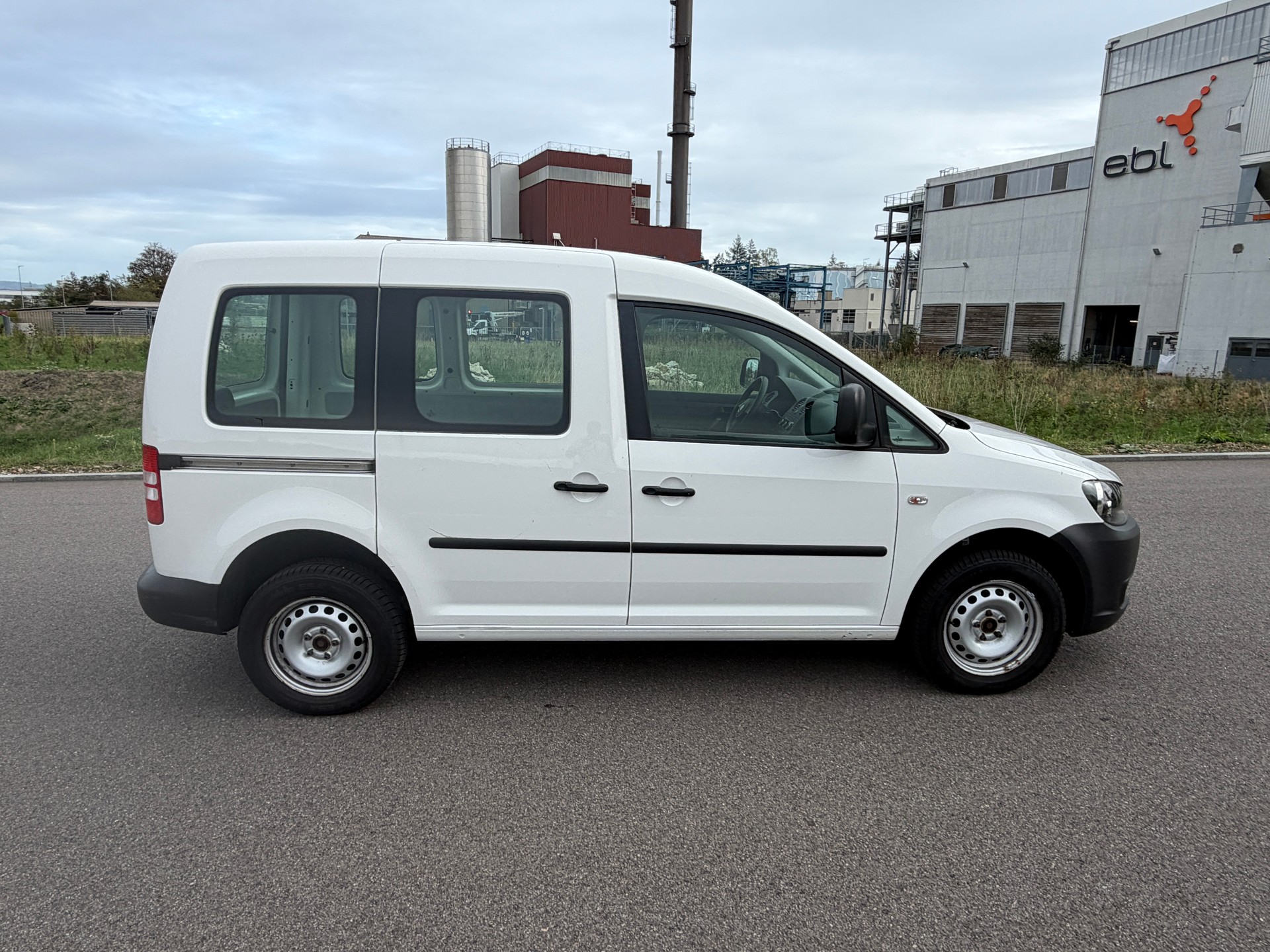 VW Caddy 2.0 TDI 4Motion-image-6