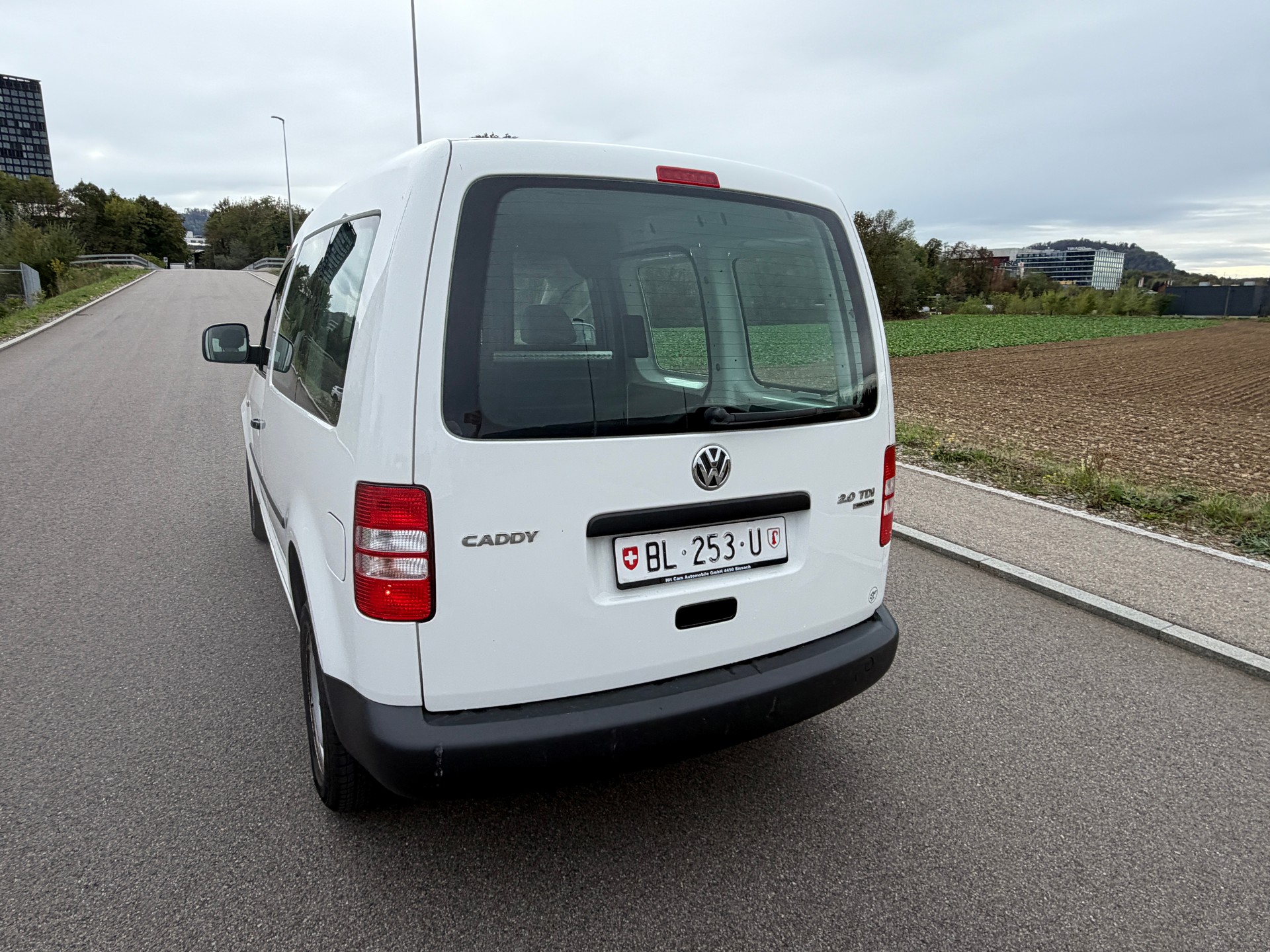 VW Caddy 2.0 TDI 4Motion-image-9