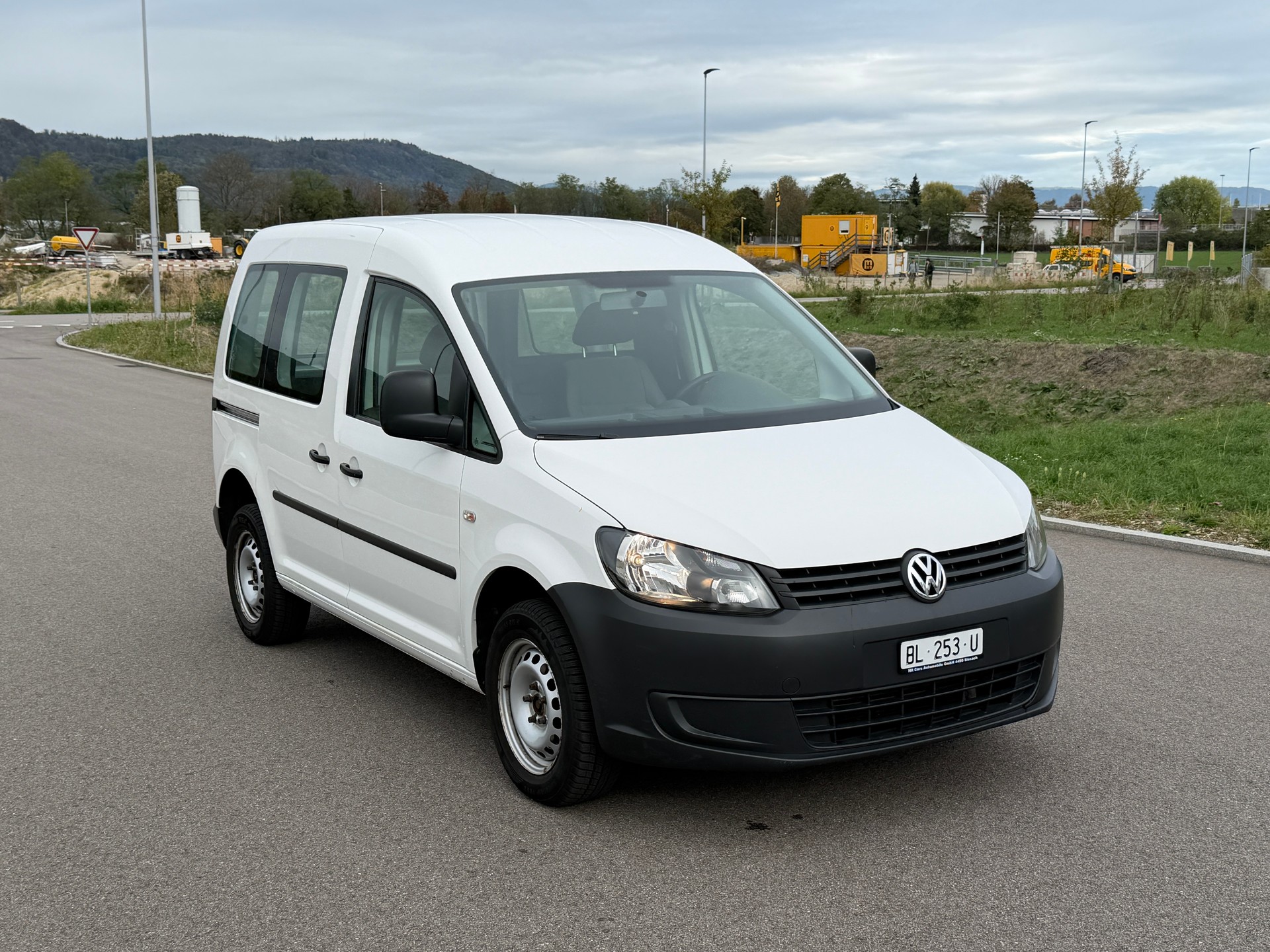 VW Caddy 2.0 TDI 4Motion-image-5
