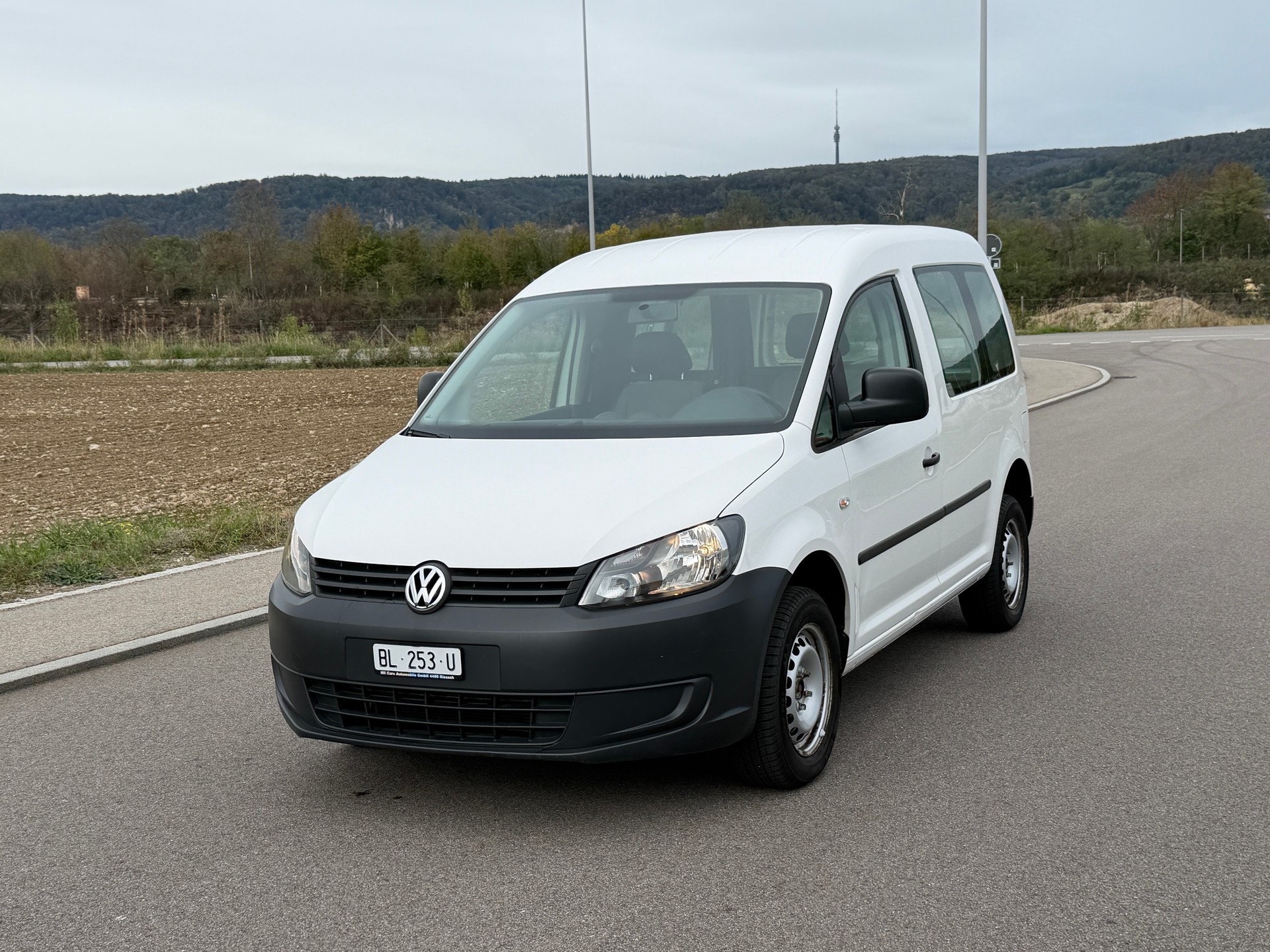 VW Caddy 2.0 TDI 4Motion-image-0